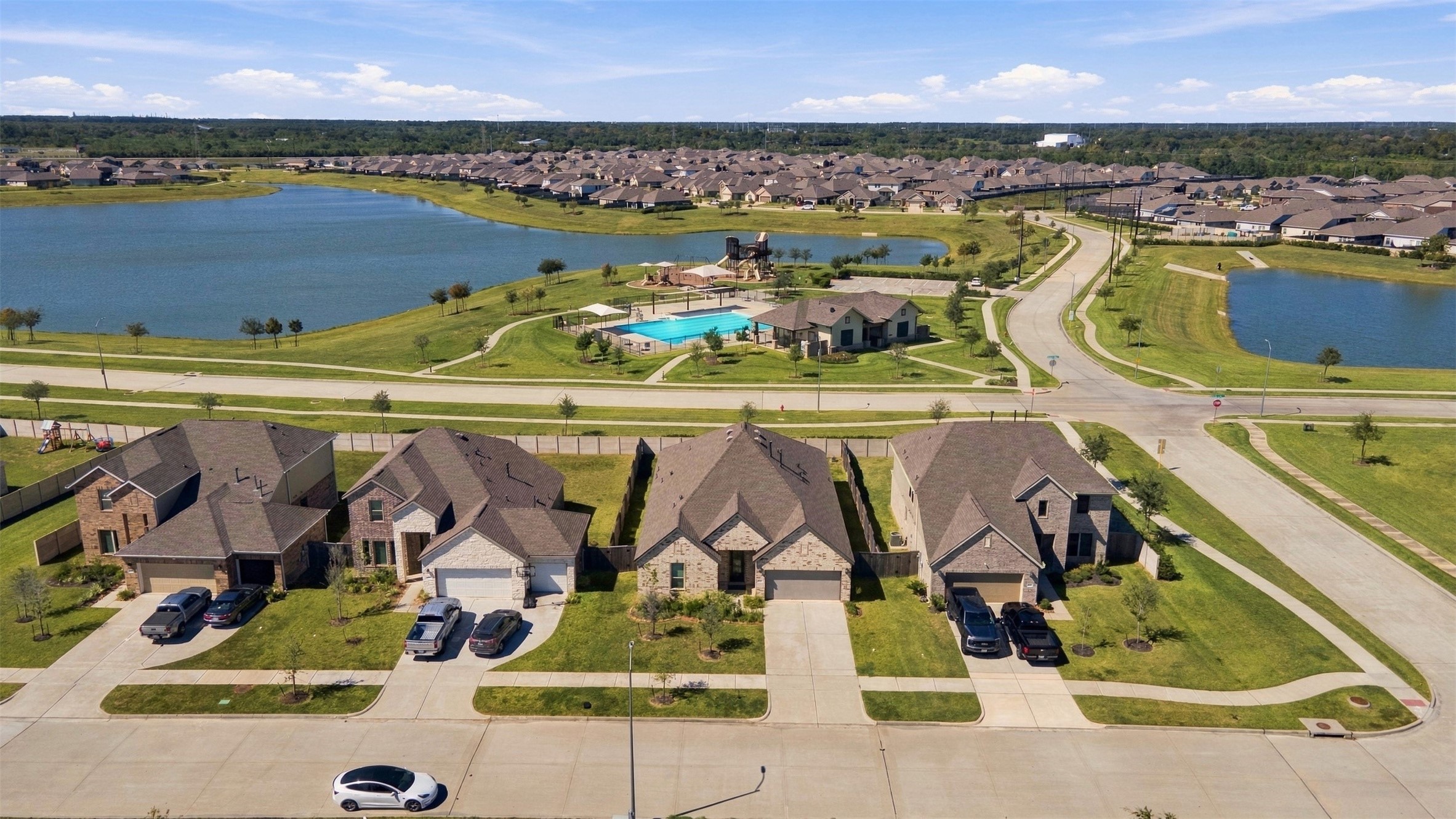 4511 Aspen Colony Lane, Baytown, TX 77521