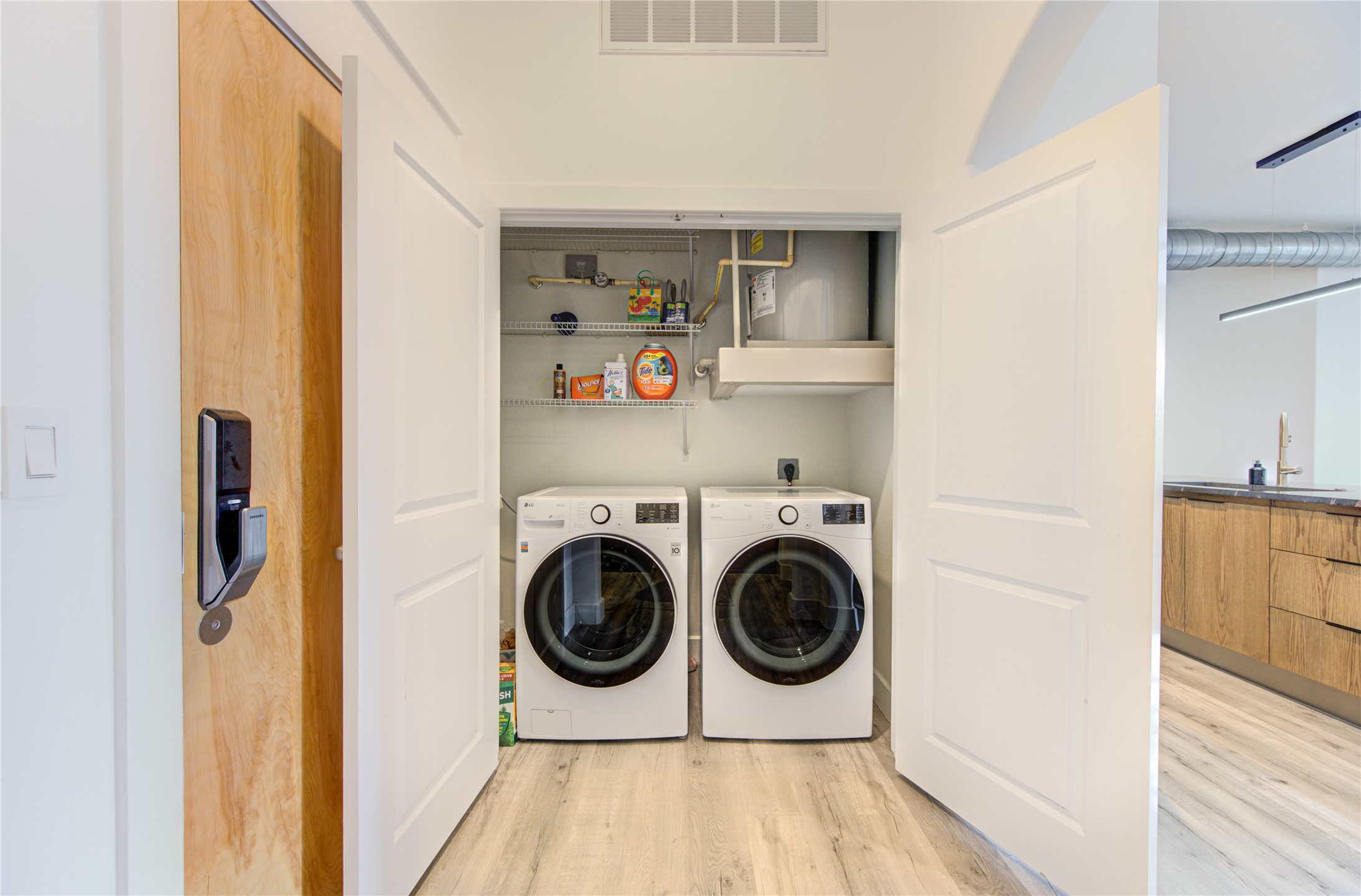 washer and dryer included