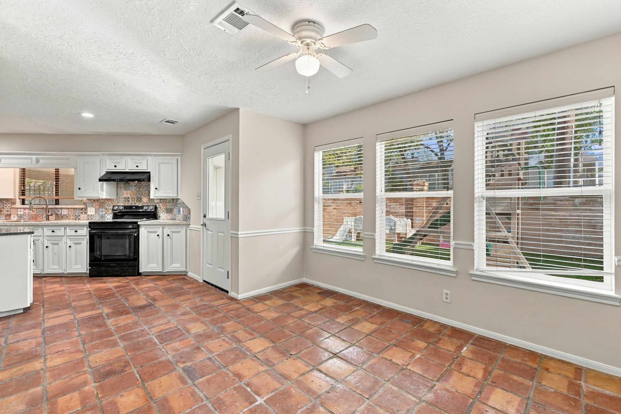Additional view of the breakfast nook highlighting its spacious layout and inviting atmosphere.
