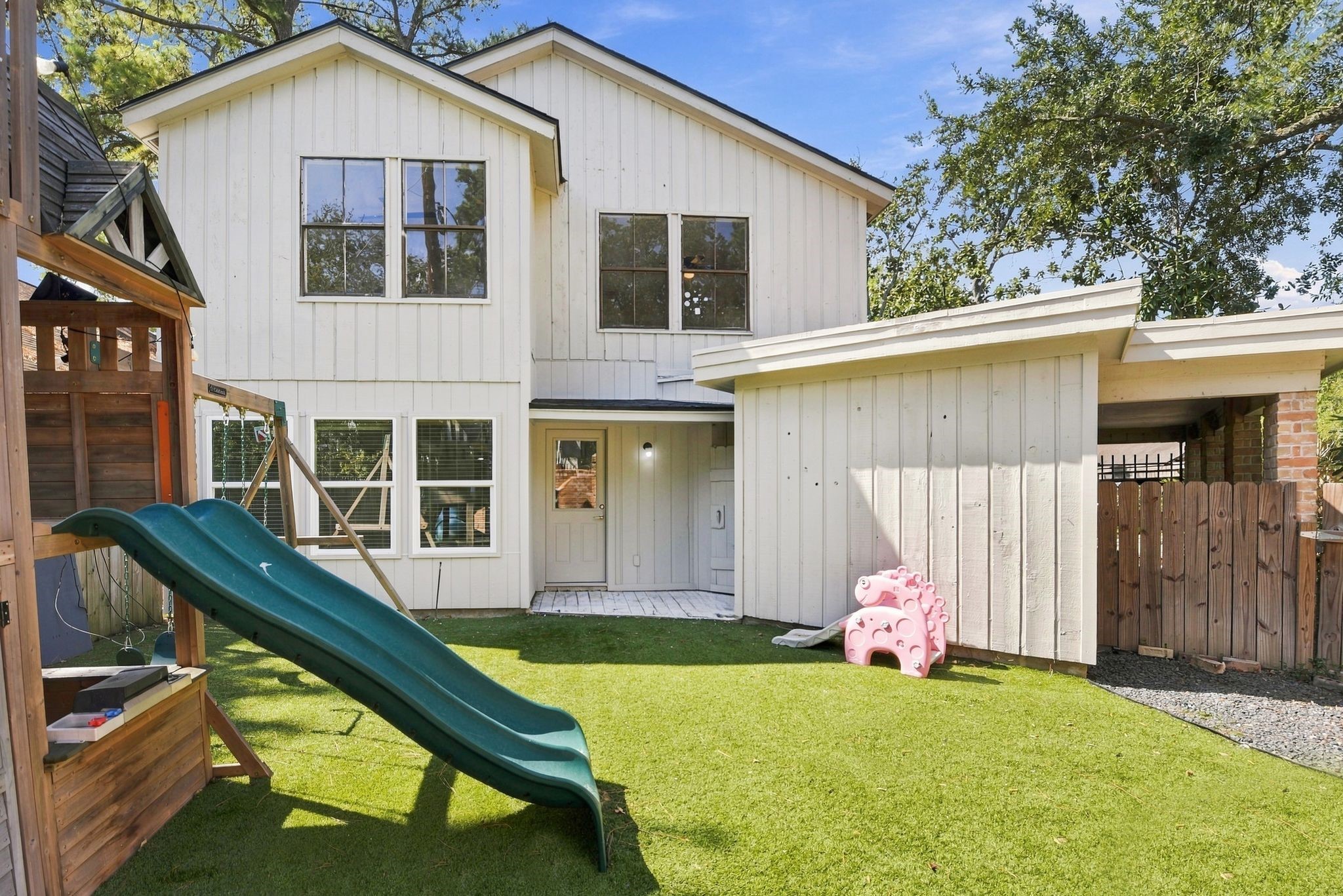 166 Old Bridge Lake, Houston, TX 77069