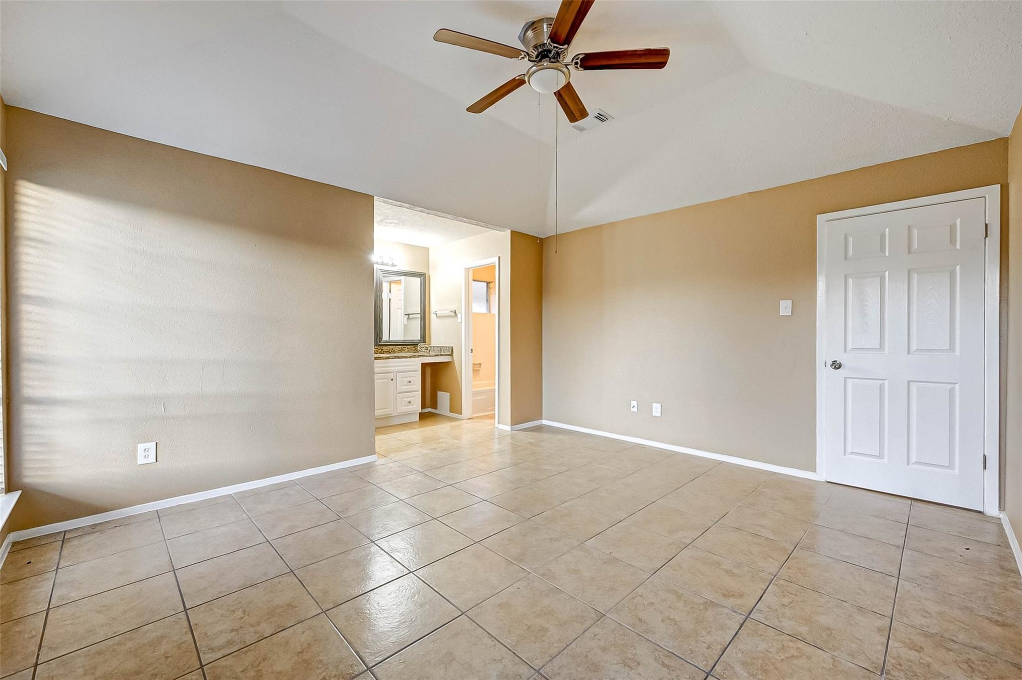 718 Beechbend Drive, Missouri City, TX 77489