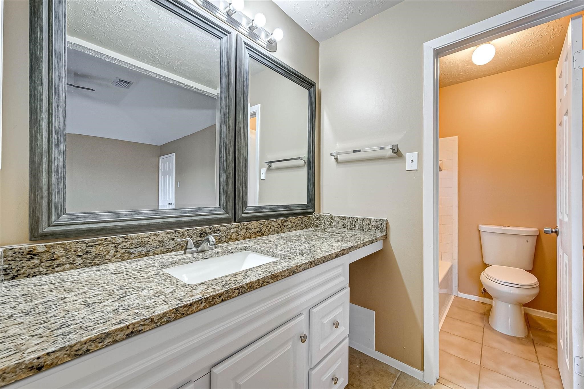 718 Beechbend Drive, Missouri City, TX 77489