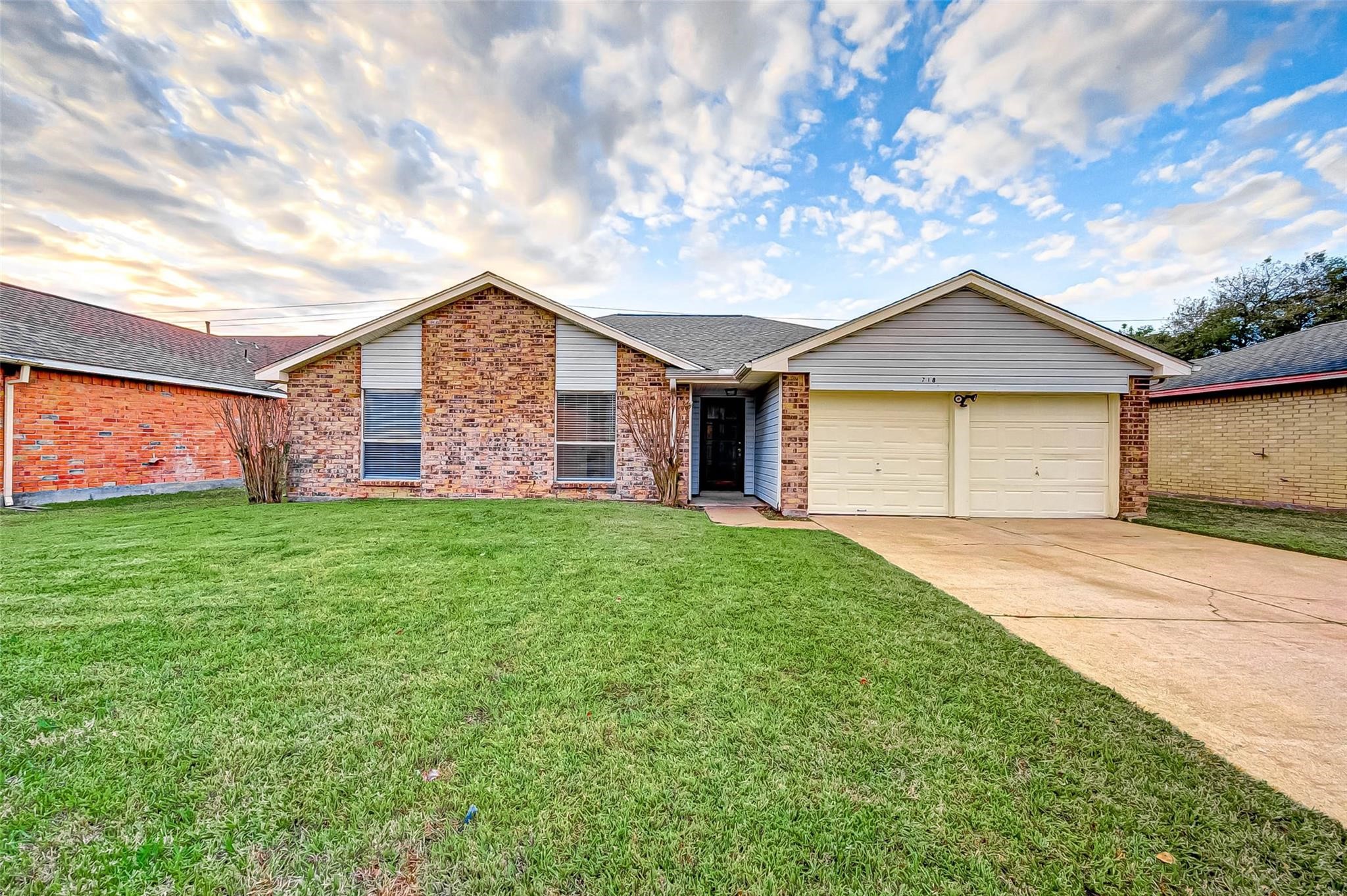 718 Beechbend Drive, Missouri City, TX 77489