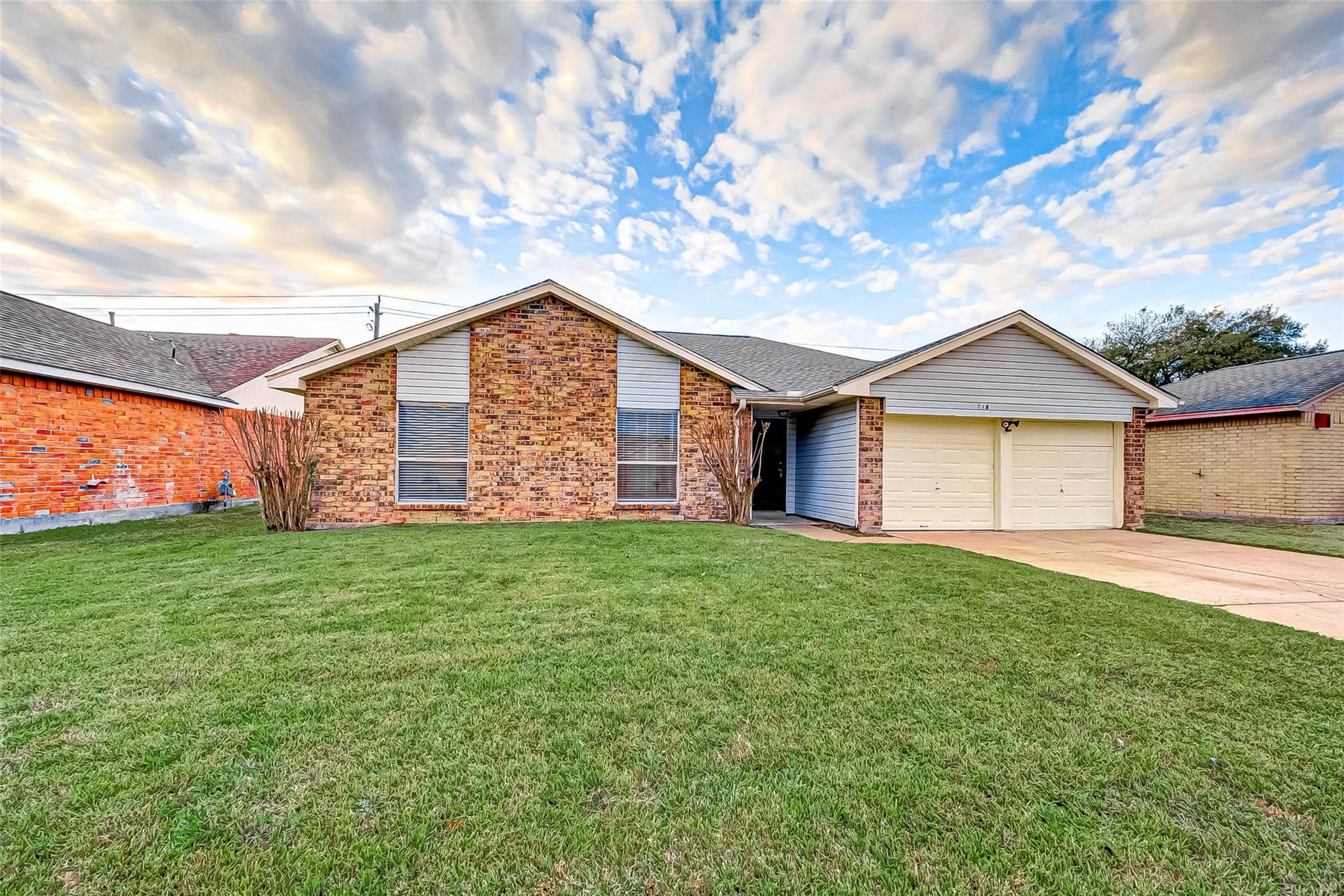 718 Beechbend Drive, Missouri City, TX 77489
