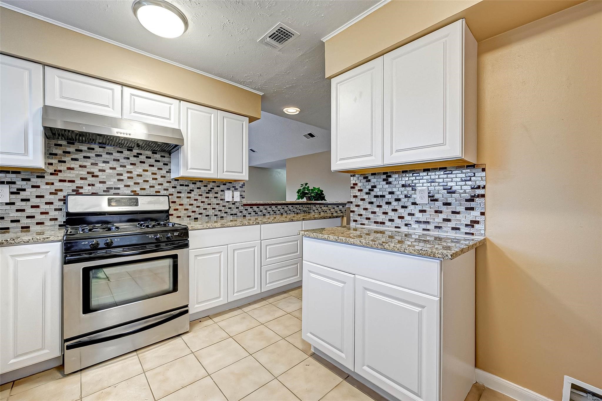 718 Beechbend Drive, Missouri City, TX 77489