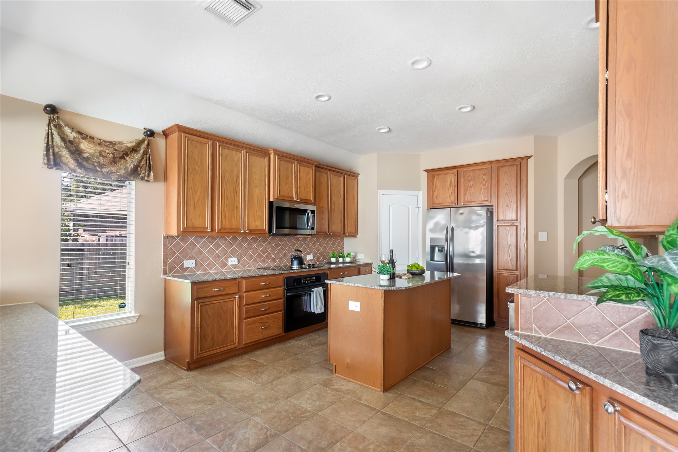12618 Quartz Lake Drive, Humble, TX 77346