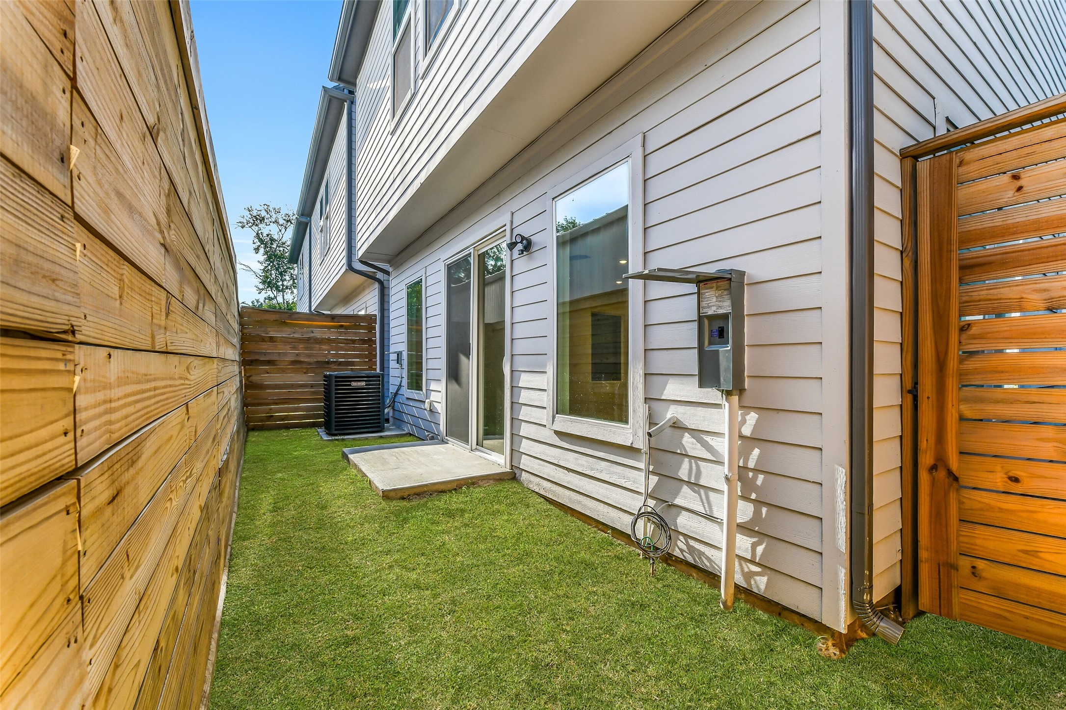 5908 St Augustine Street, #D, Houston, TX 77021