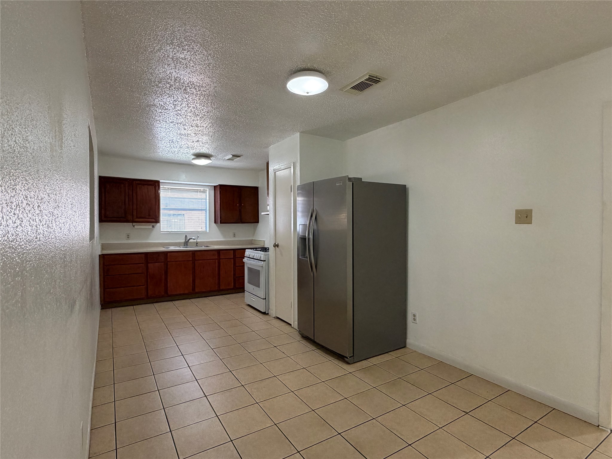 8842 Barton Street, Houston, TX 77075 8842 Barton Street, Houston, TX 77075
