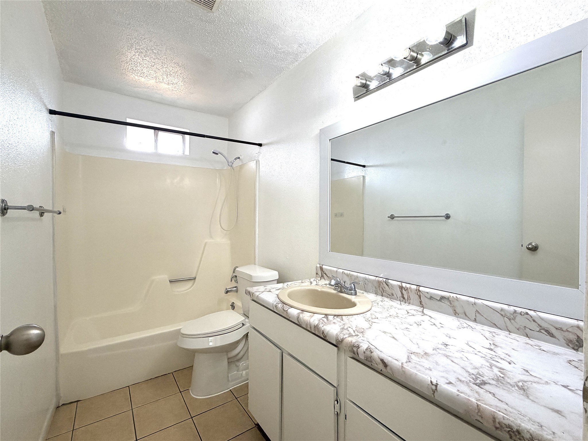 8842 Barton Street, Houston, TX 77075