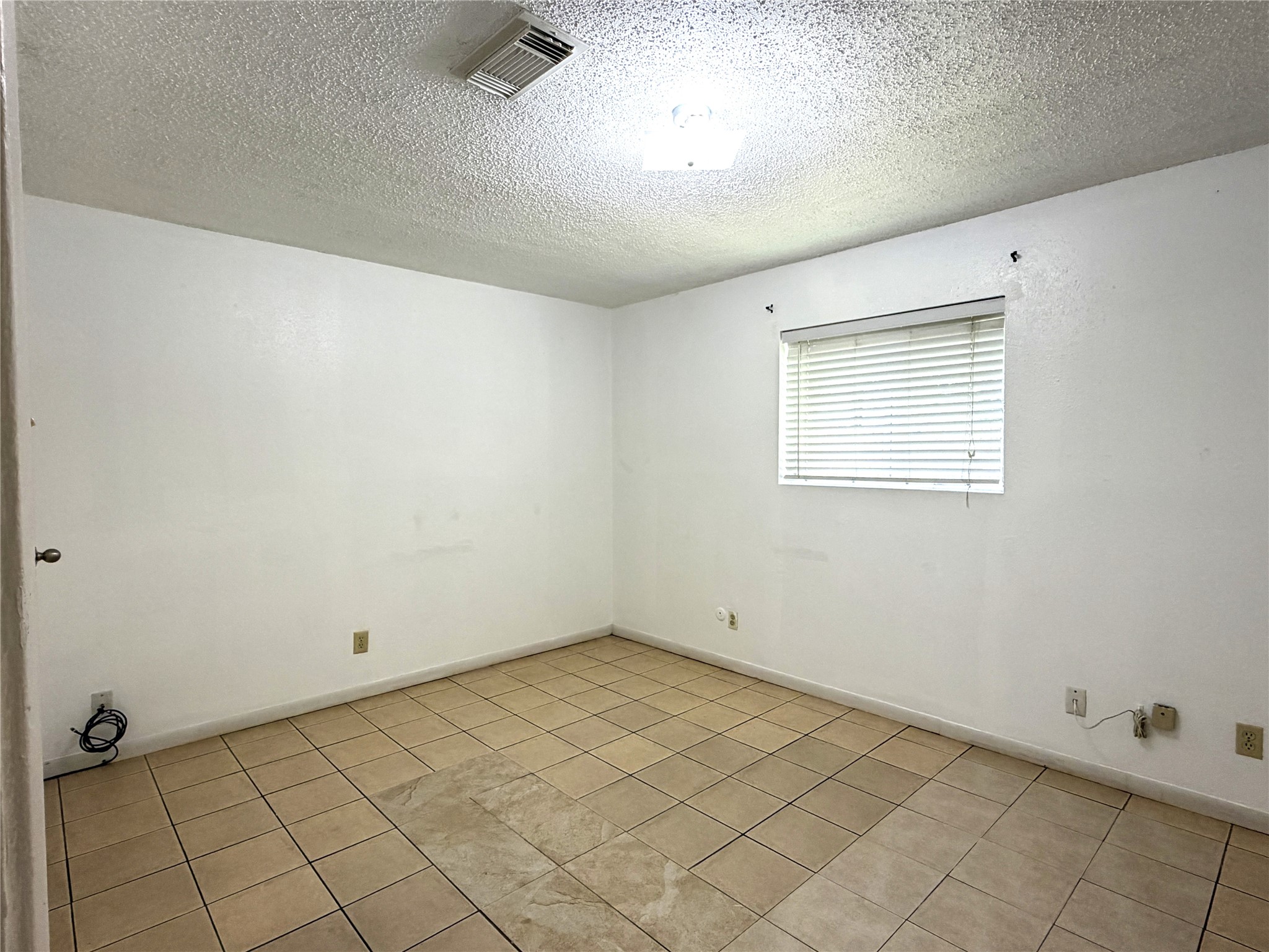 8842 Barton Street, Houston, TX 77075