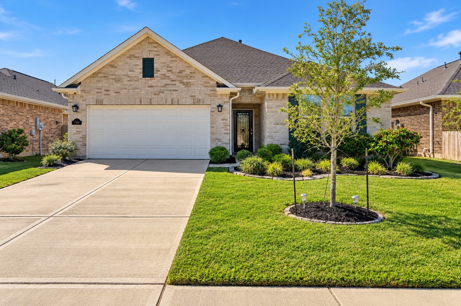 7910 Royal Palm Drive, Fulshear, TX 77441