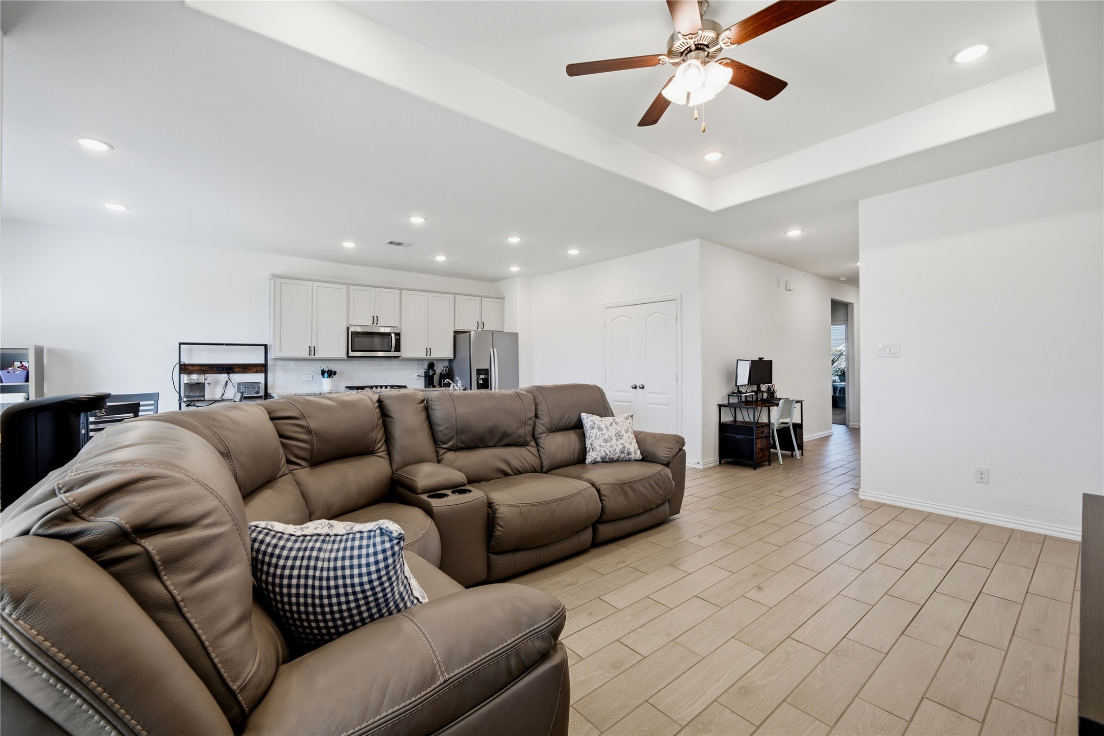 7910 Royal Palm Drive, Fulshear, TX 77441