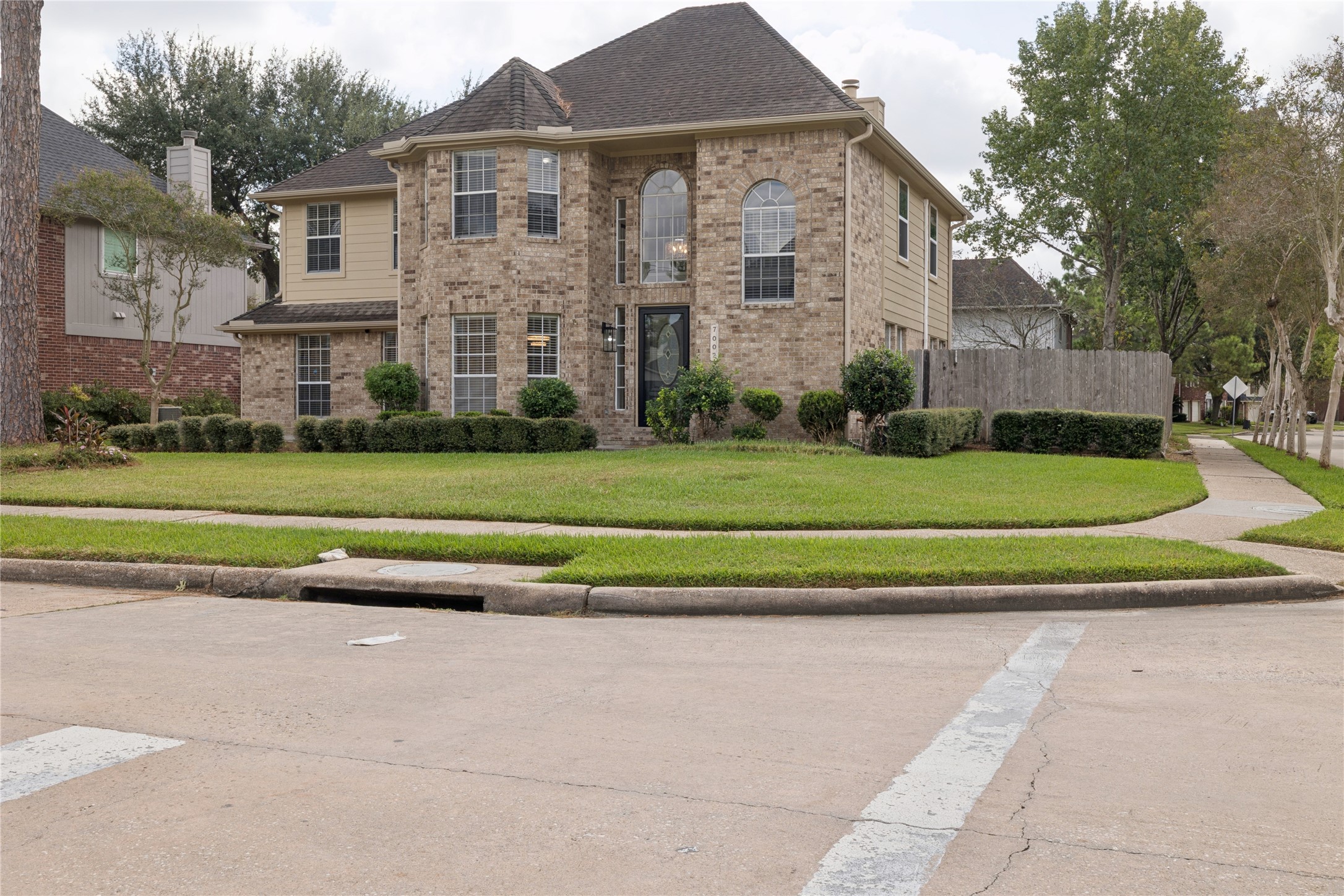 7002 Little Redwood Drive, Pasadena, TX 77505