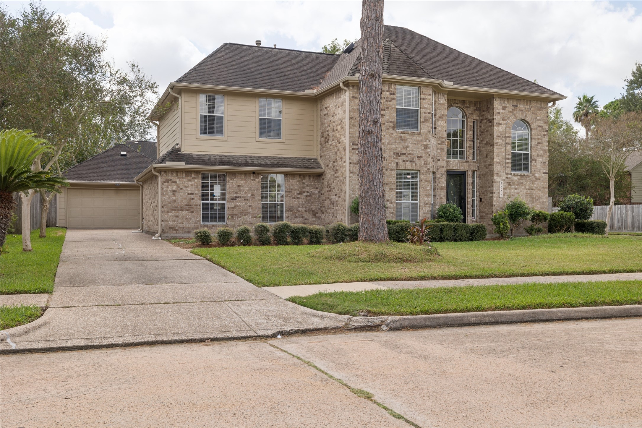 7002 Little Redwood Drive, Pasadena, TX 77505