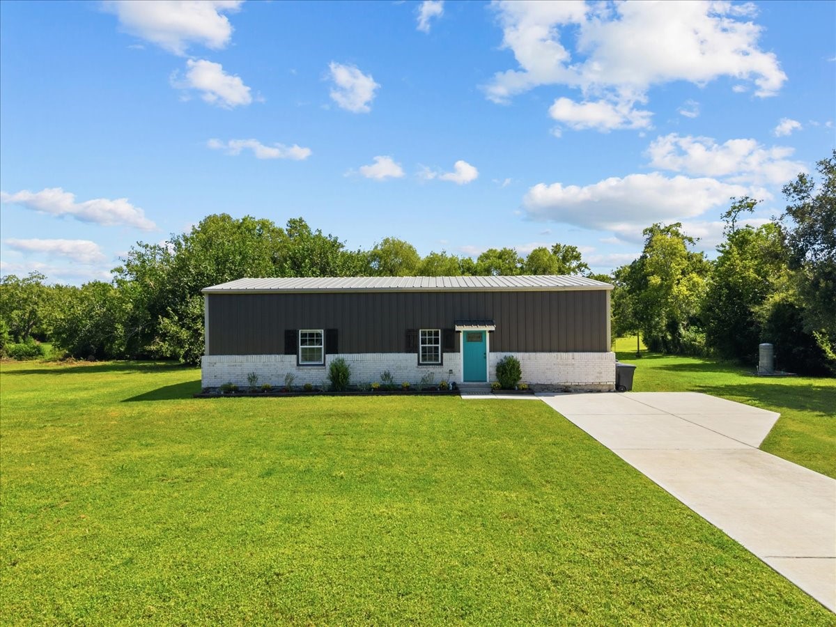 13509 S Bellaire Street, Santa Fe, TX 77510 13509 S Bellaire Street, Santa Fe, TX 77510