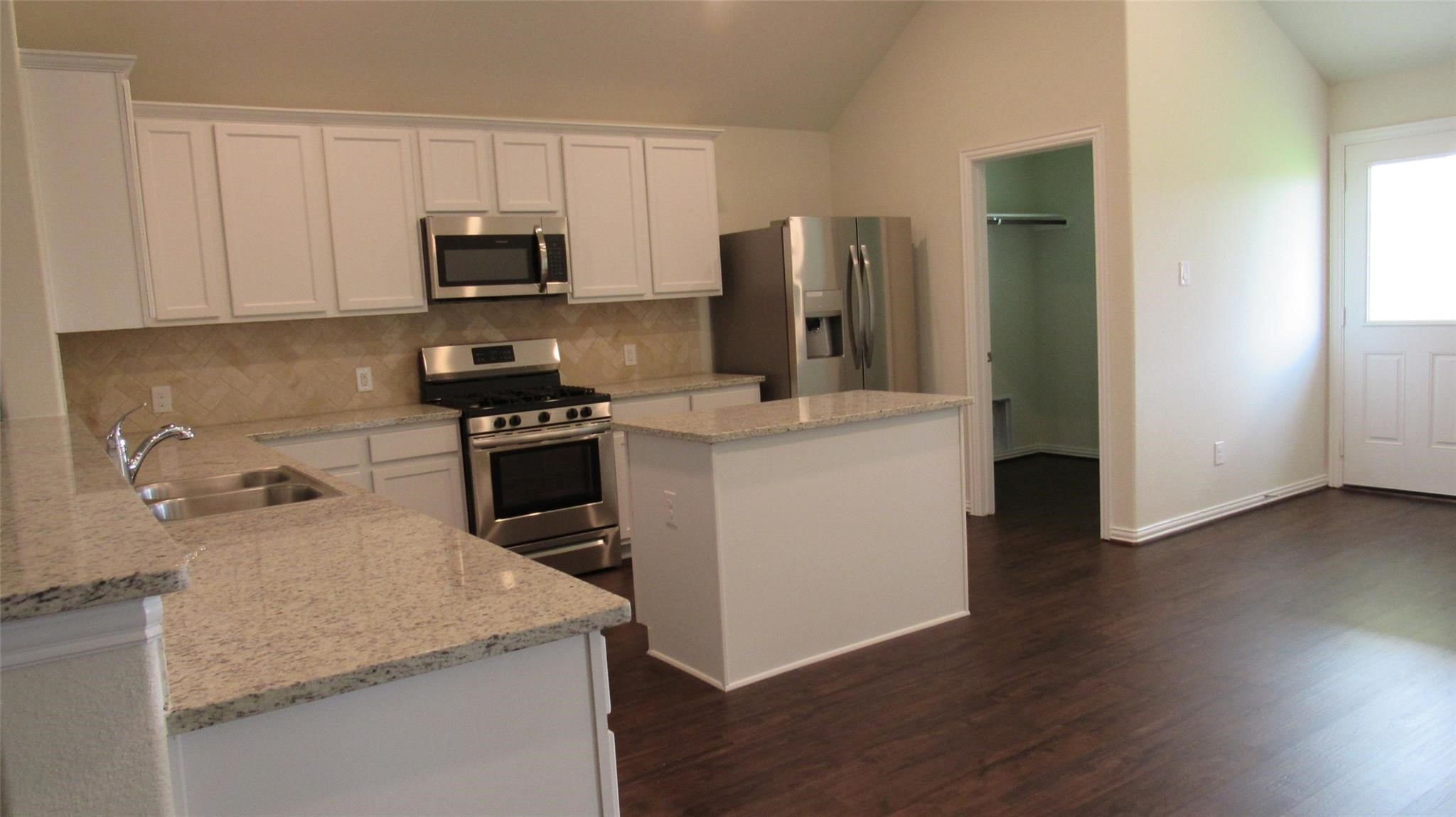 9007 Beacon Mill Drive, Cypress, TX 77433