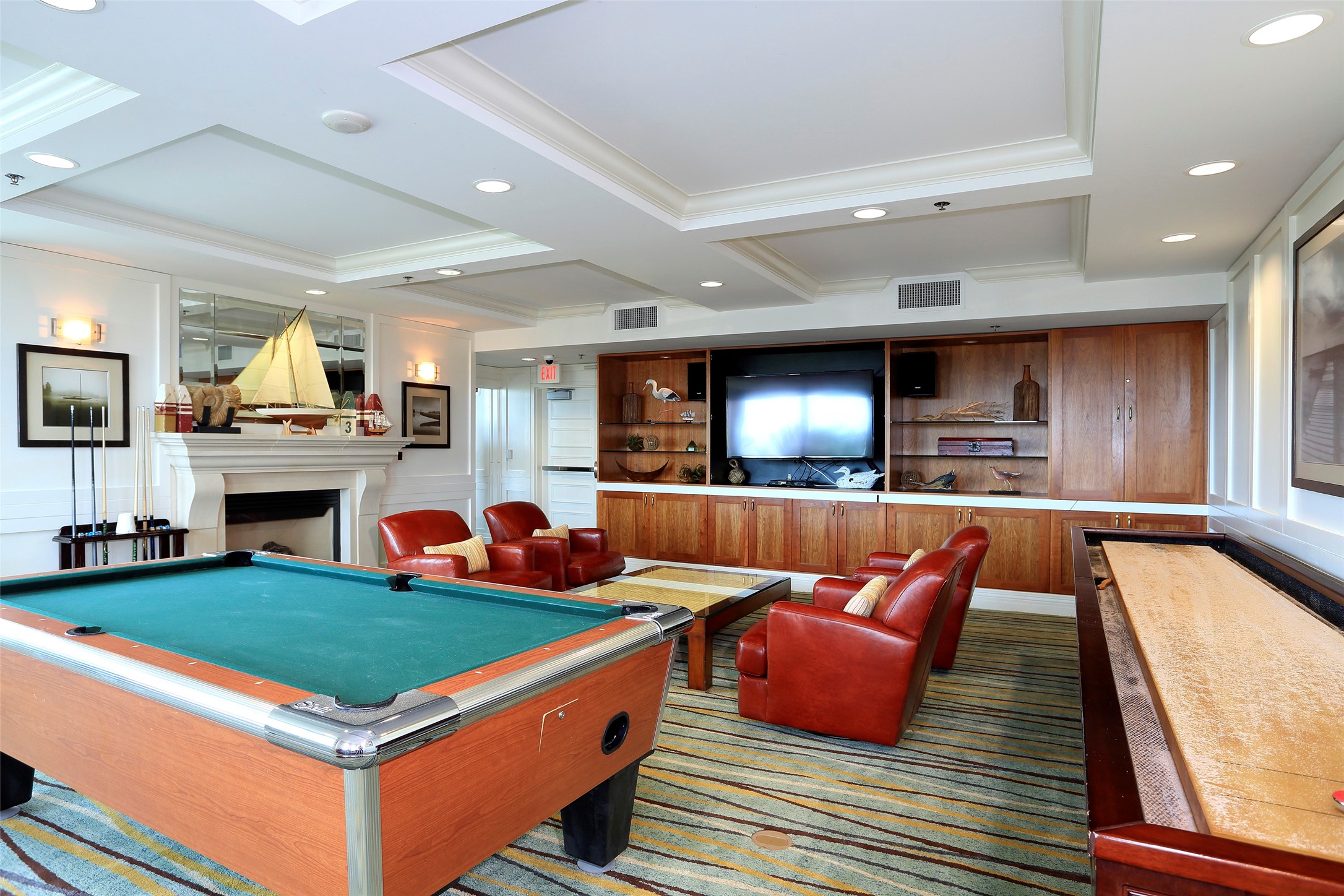 From billiards to shuffleboard, this inviting game room offers the perfect setting to play, connect, and enjoy time together