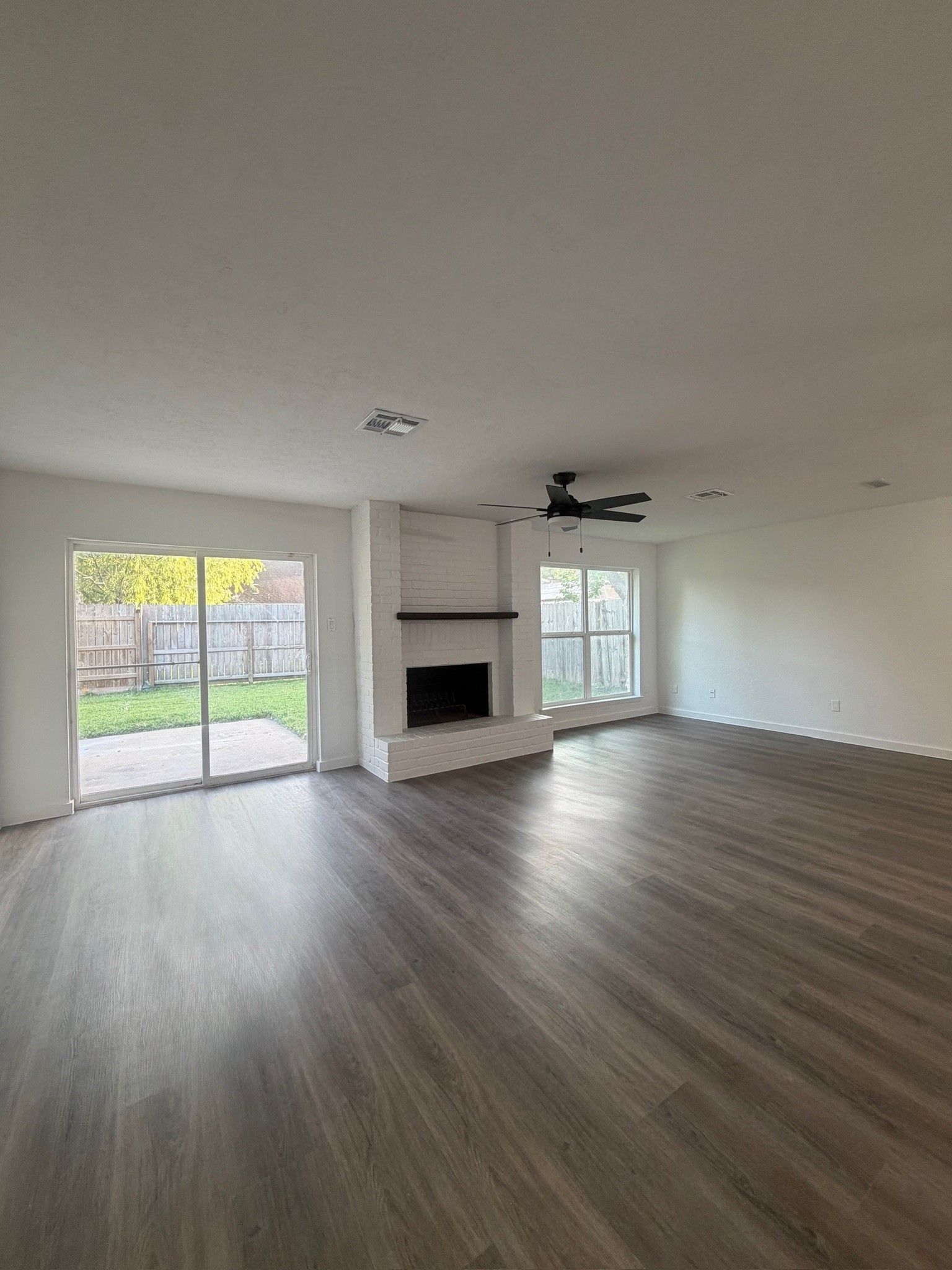 Large Living Room Large Living Room