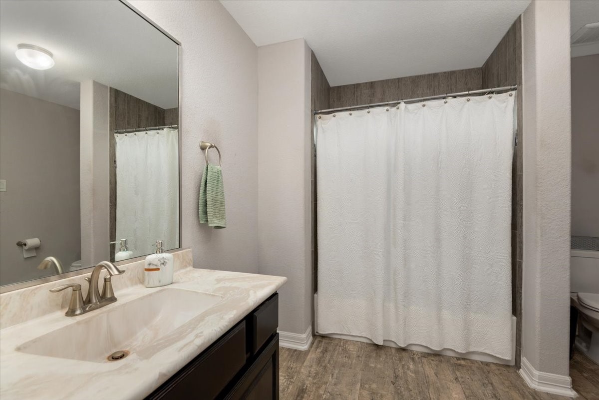 32019 Casa Linda Drive, Hockley, TX 77447