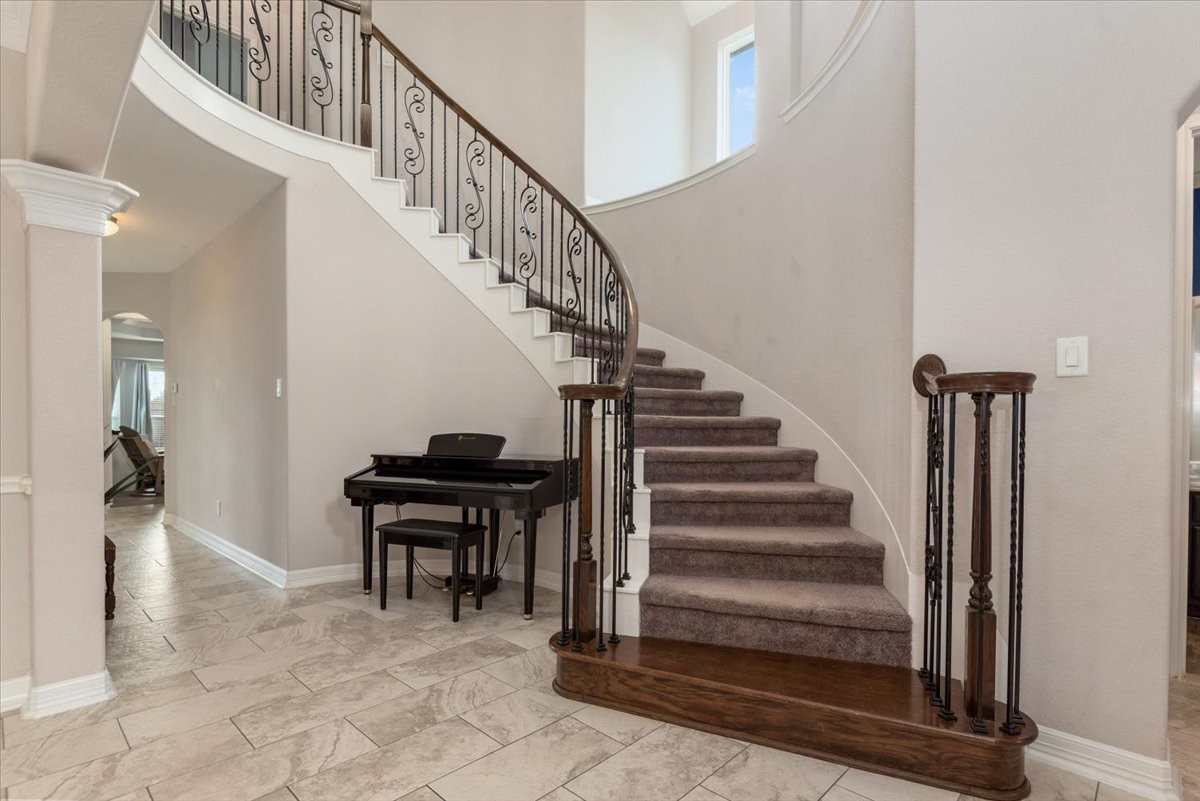 32019 Casa Linda Drive, Hockley, TX 77447