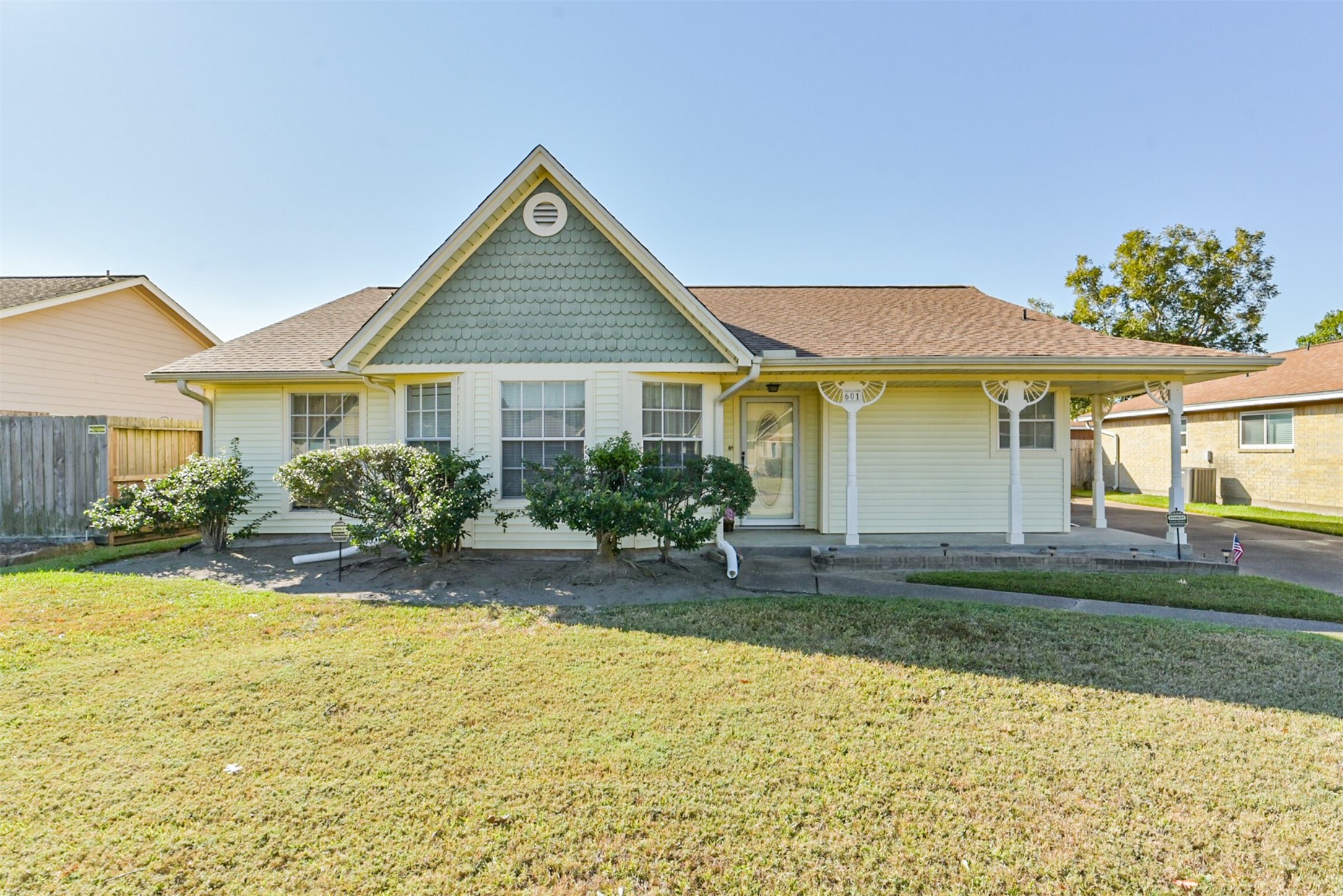 Make this lovely, well-maintained home located in a quiet neighborhood your new home. Make this lovely, well-maintained home located in a quiet neighborhood your new home.