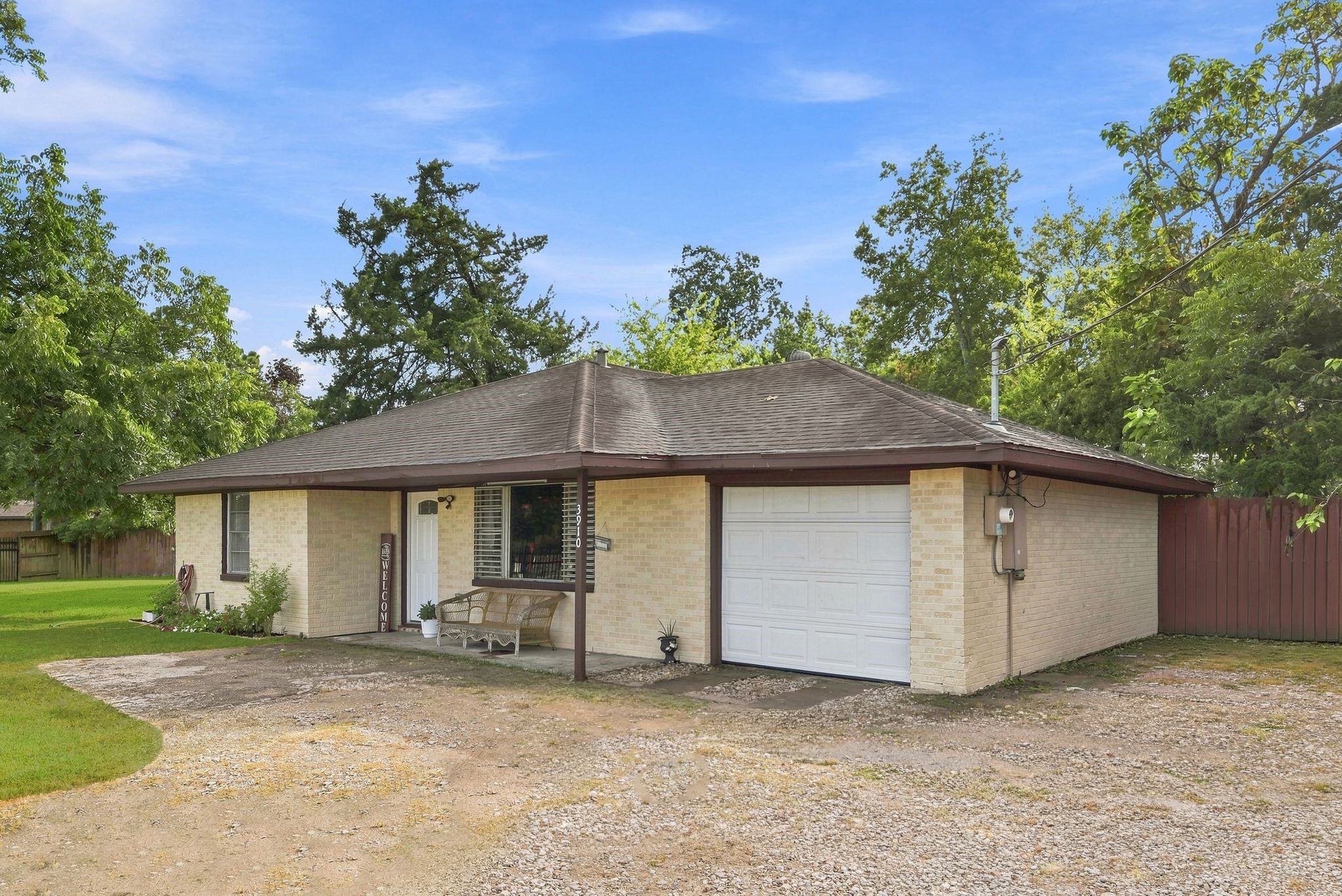 3910 DICKINSON Avenue, Dickinson, TX 77539 3910 DICKINSON Avenue, Dickinson, TX 77539