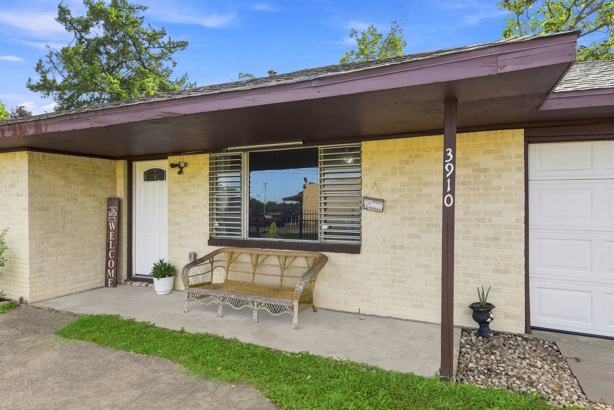 3910 DICKINSON Avenue, Dickinson, TX 77539 3910 DICKINSON Avenue, Dickinson, TX 77539
