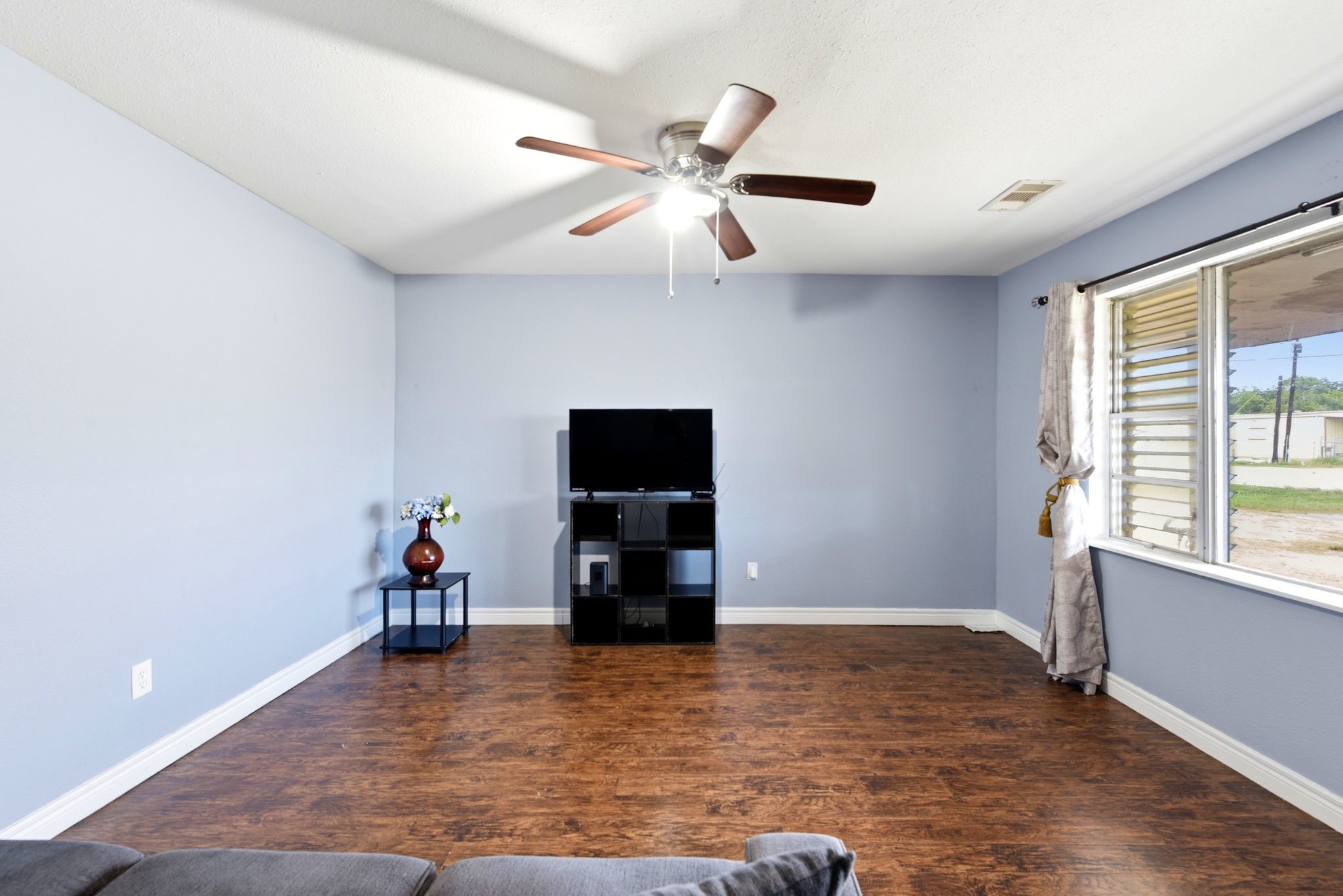 3910 DICKINSON Avenue, Dickinson, TX 77539
