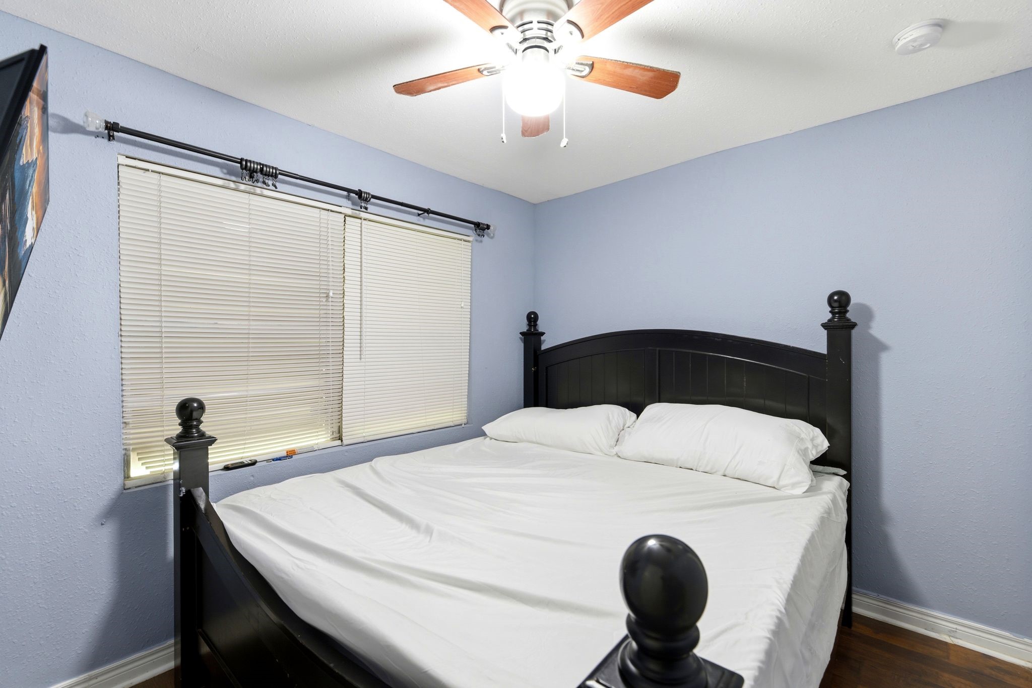3910 DICKINSON Avenue, Dickinson, TX 77539
