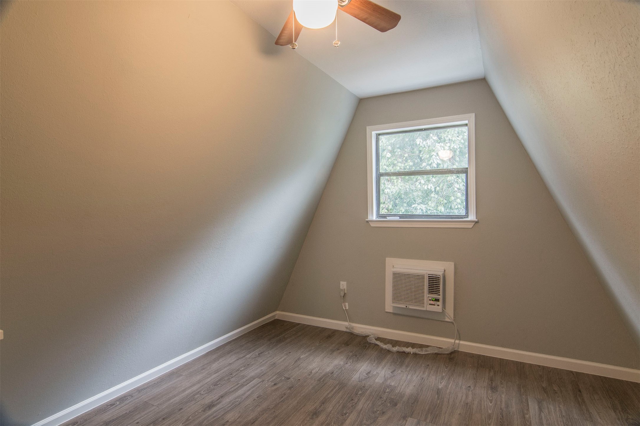 9760 Black Gum, Willis, TX 77318