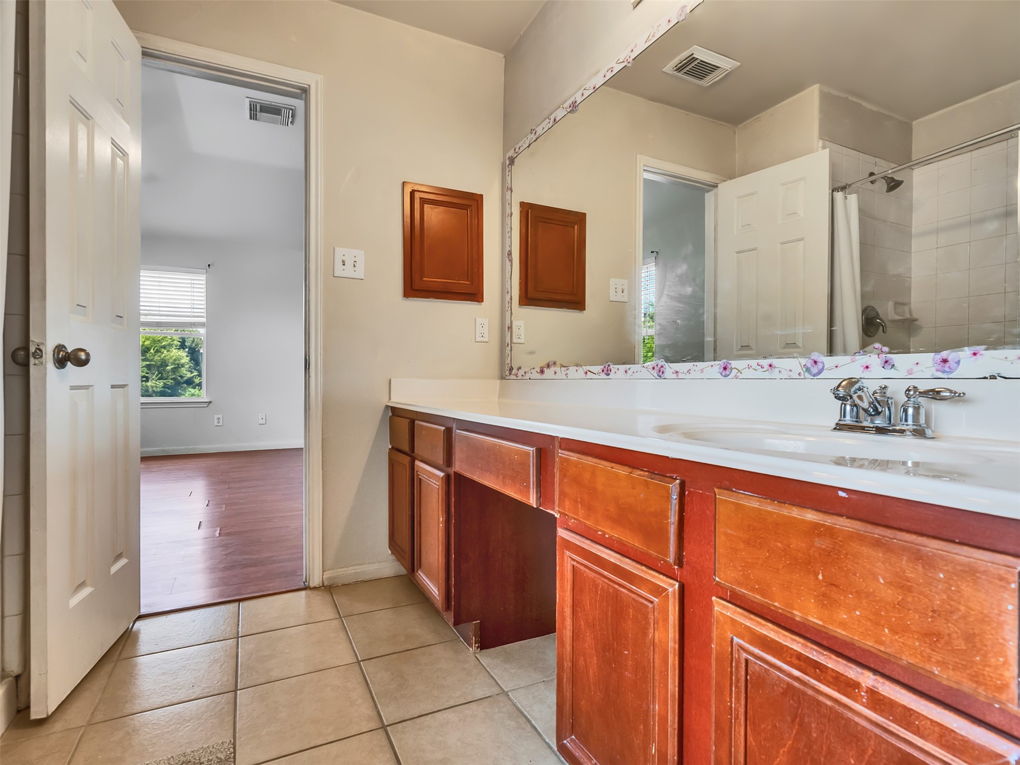 3710 Windmill Village Drive, Houston, TX 77082