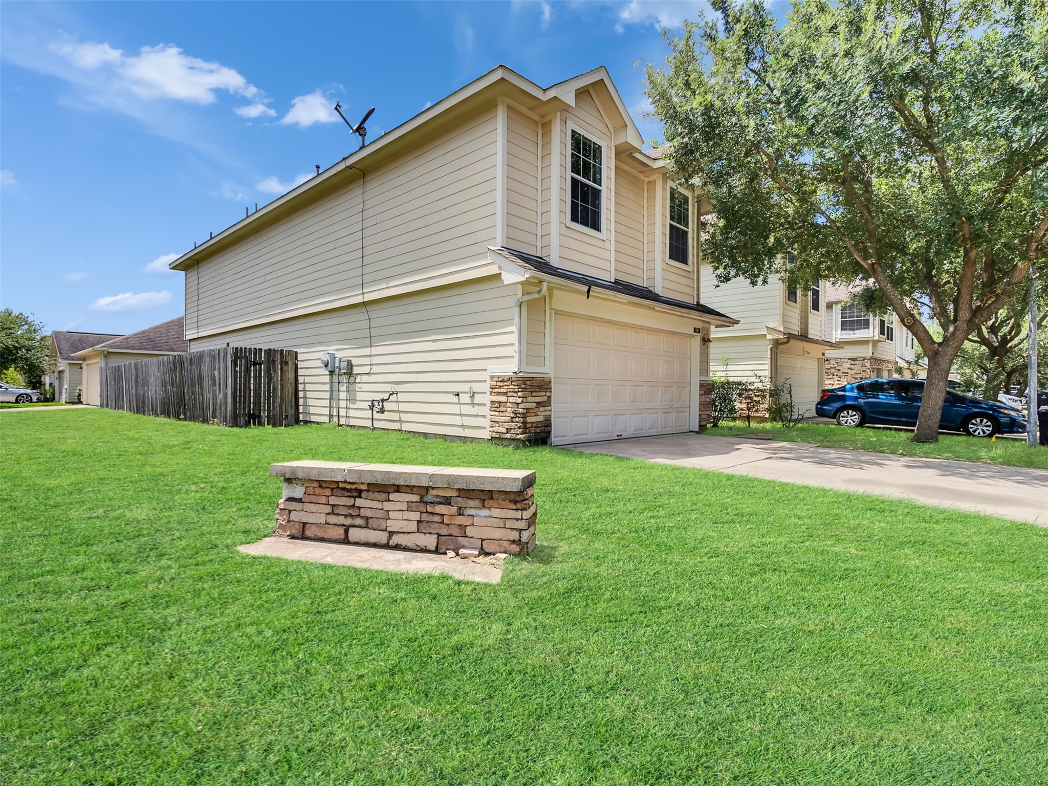 3710 Windmill Village Drive, Houston, TX 77082