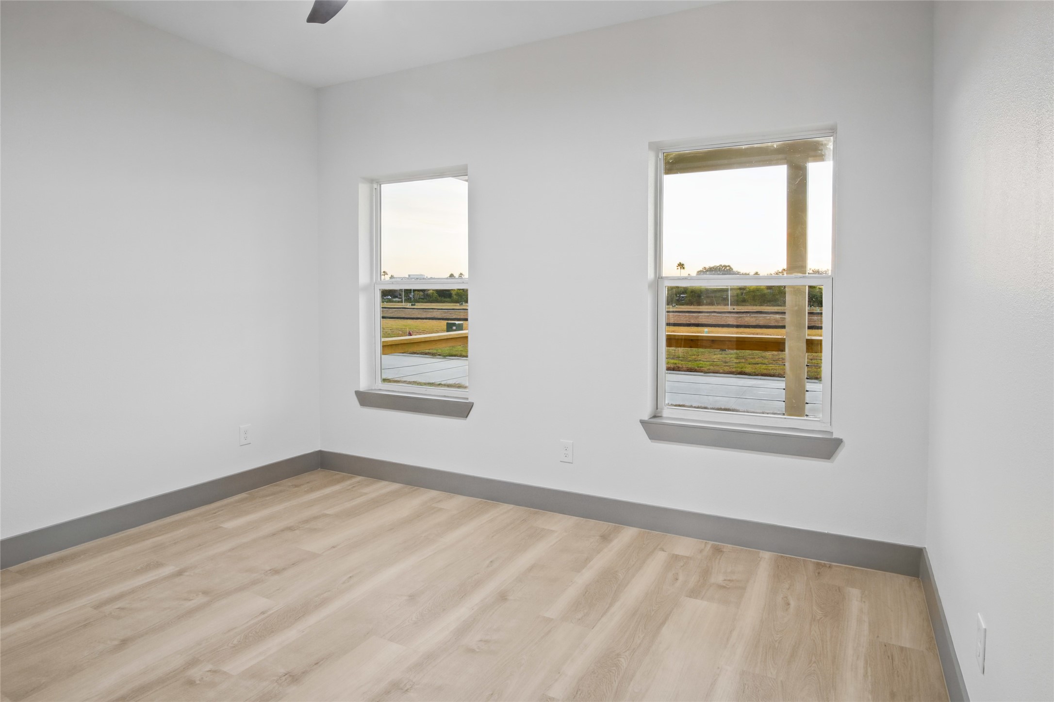 406 West Drive, Kemah, TX 77565