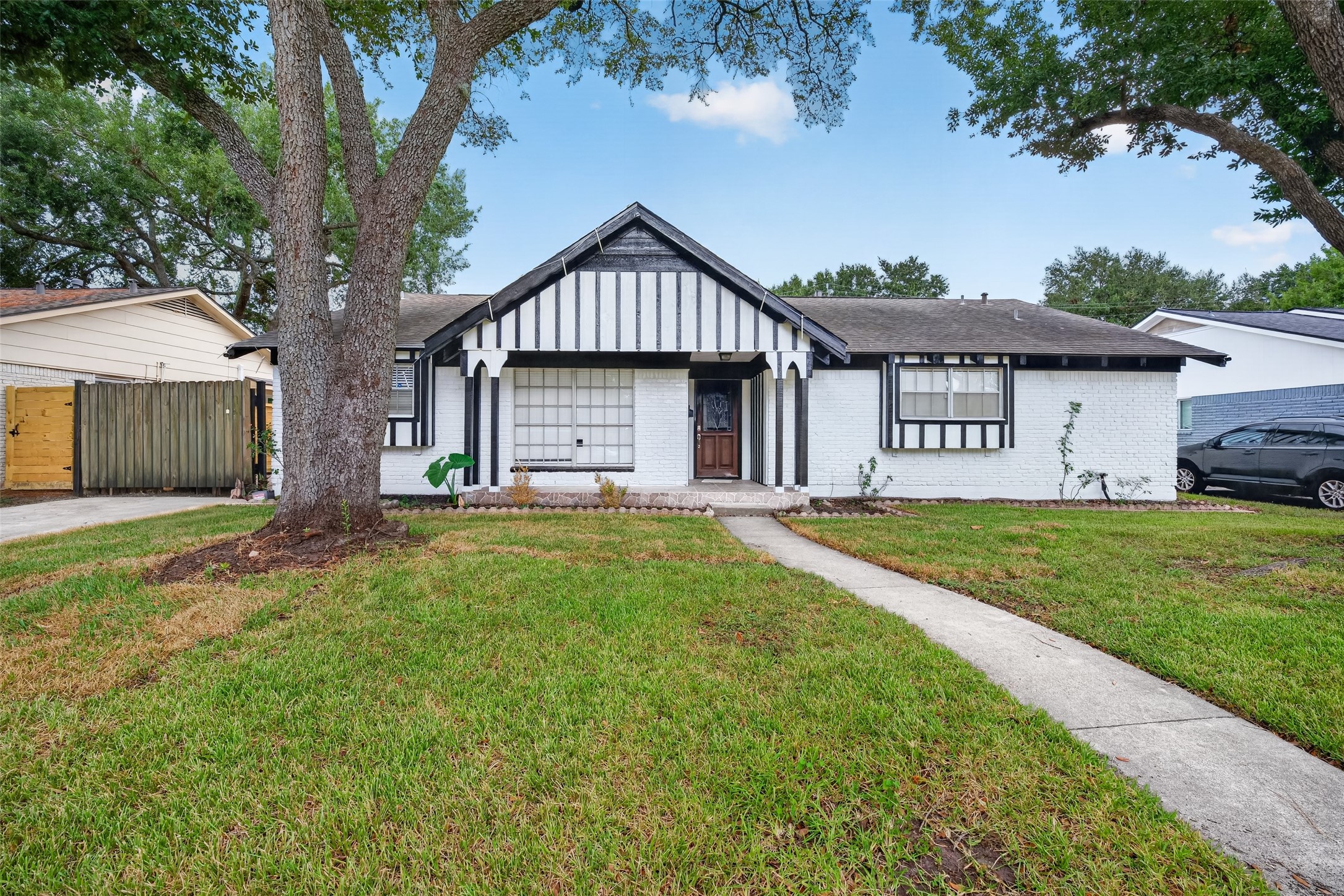 6038 Cartagena Street, Houston, TX 77035 6038 Cartagena Street, Houston, TX 77035