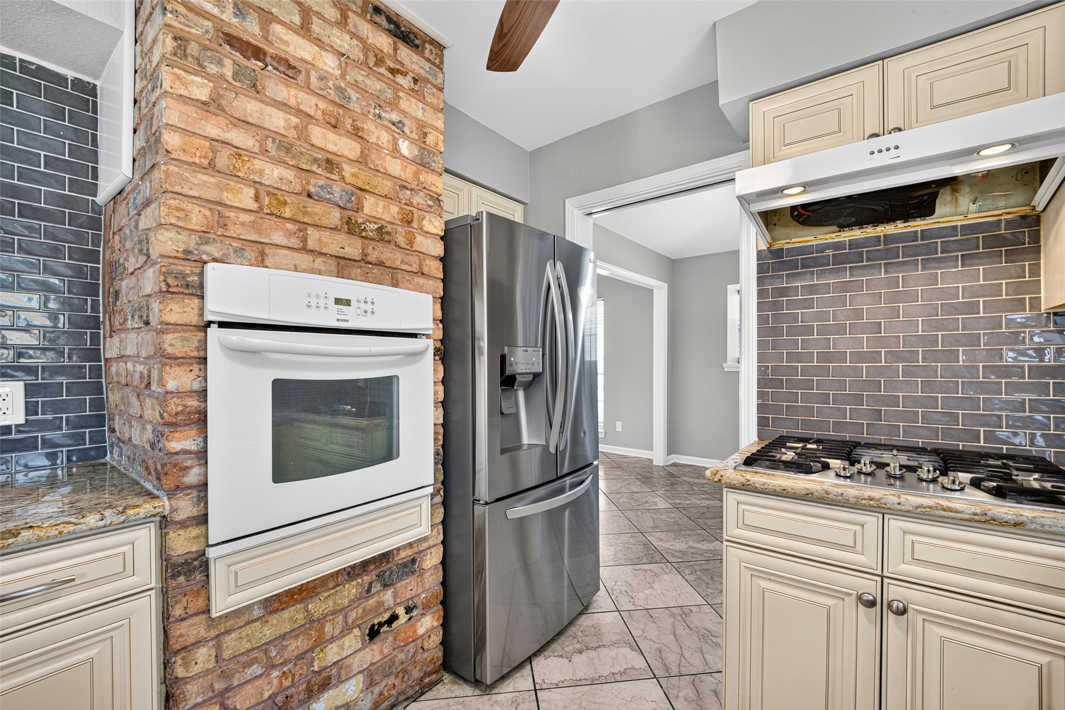 6038 Cartagena Street, Houston, TX 77035