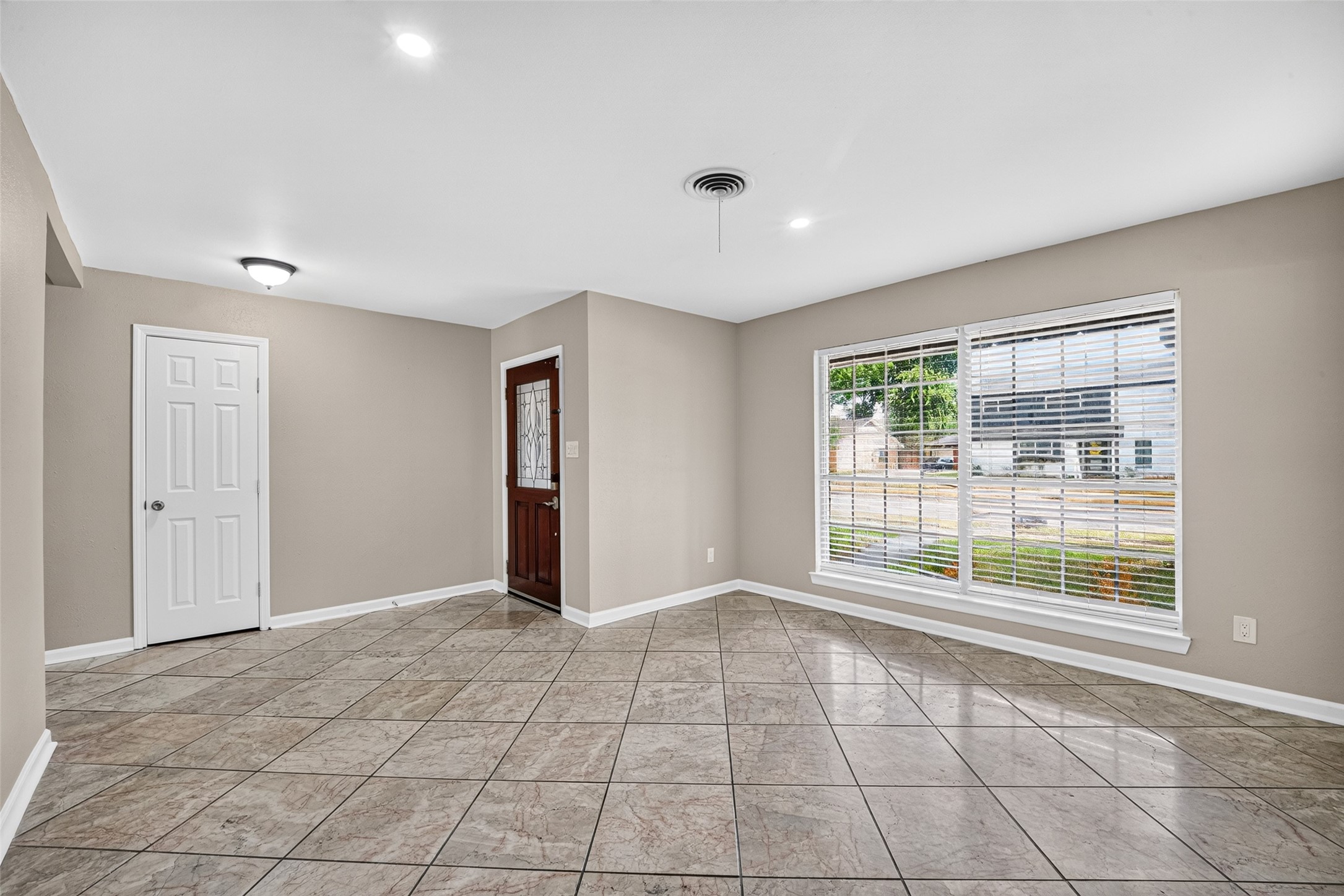 6038 Cartagena Street, Houston, TX 77035