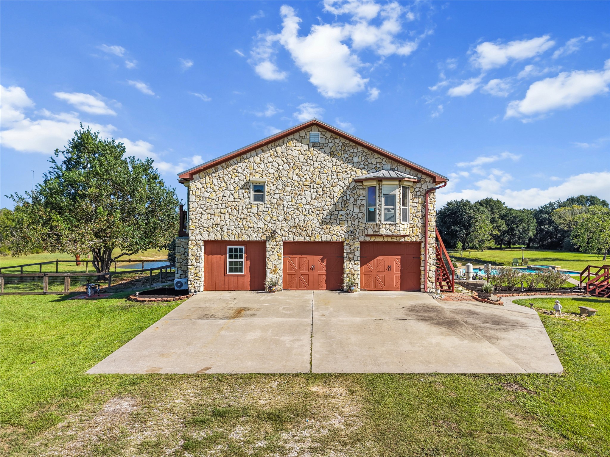 6510 Wig Street, San Leon, TX 77539