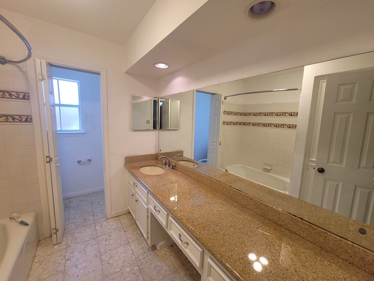 2626 Beluche Drive, Galveston, TX 77551