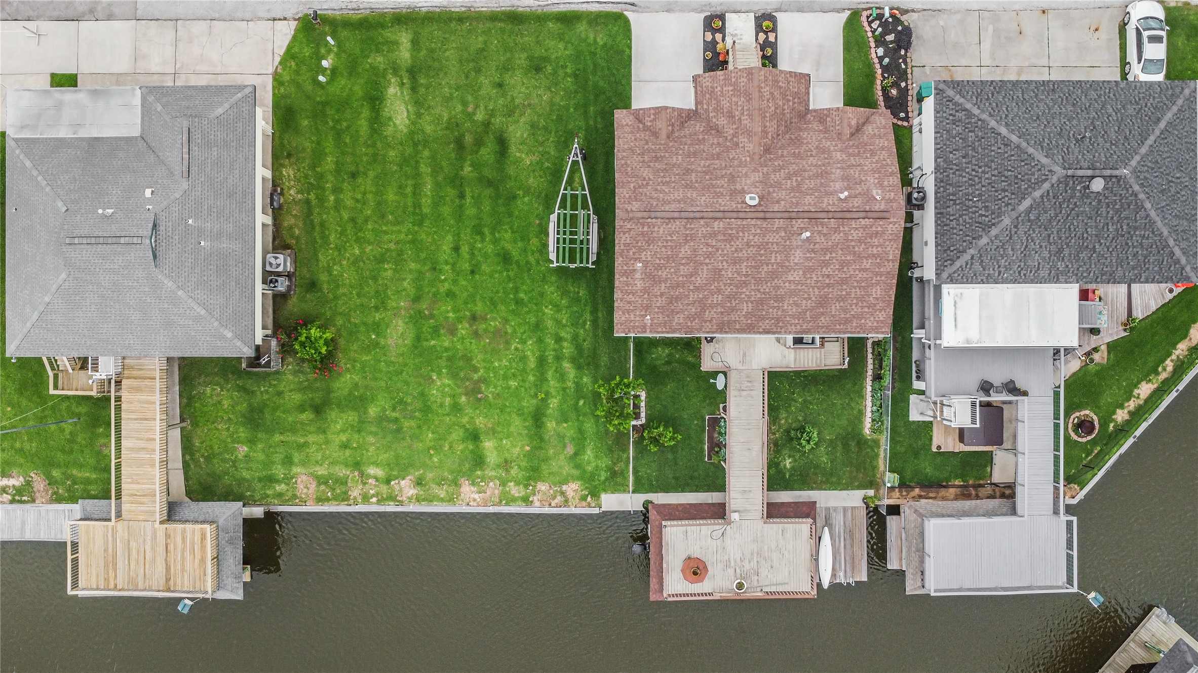 Overhead view. Overhead view.