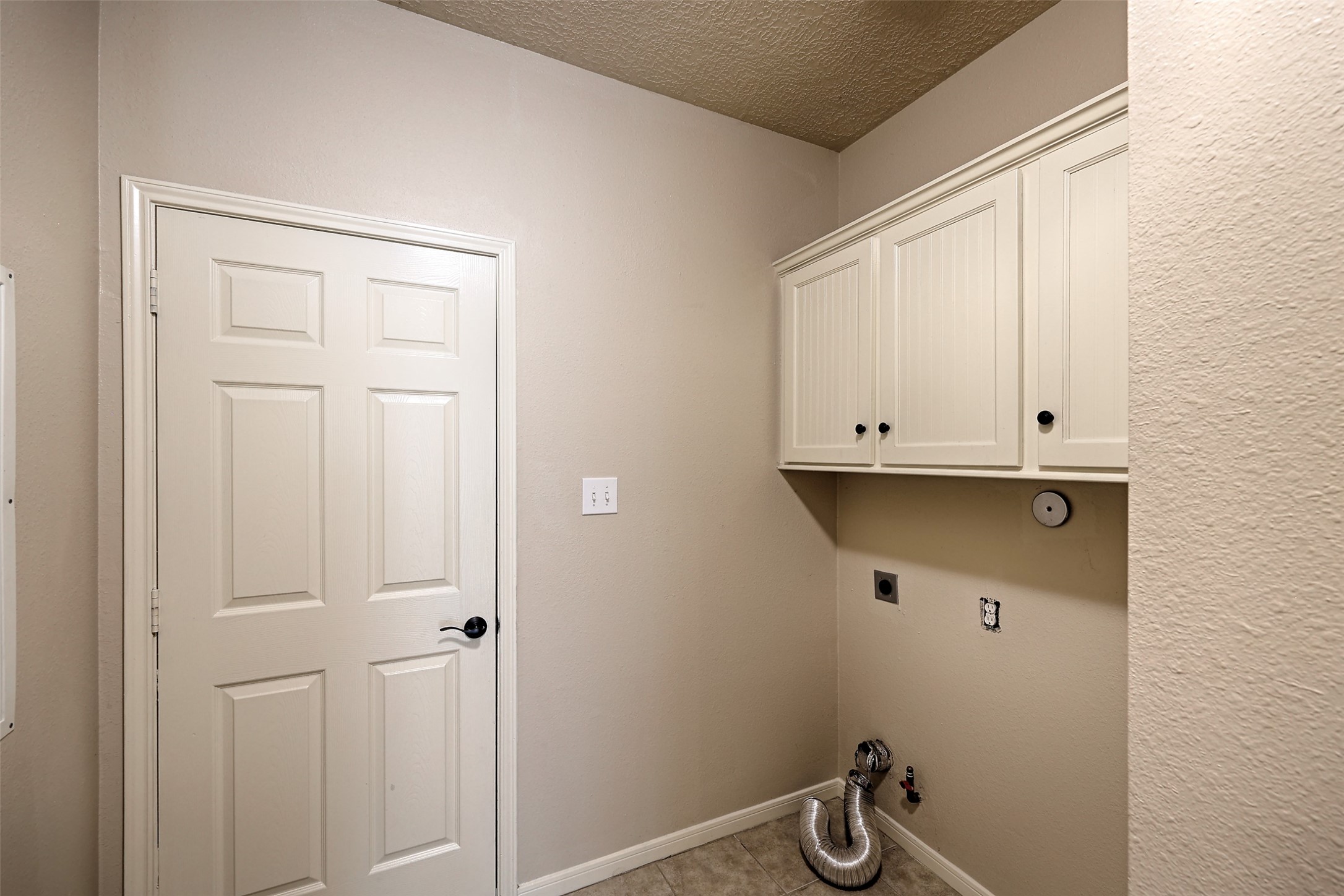 1909 Tickner Street, Conroe, TX 77301