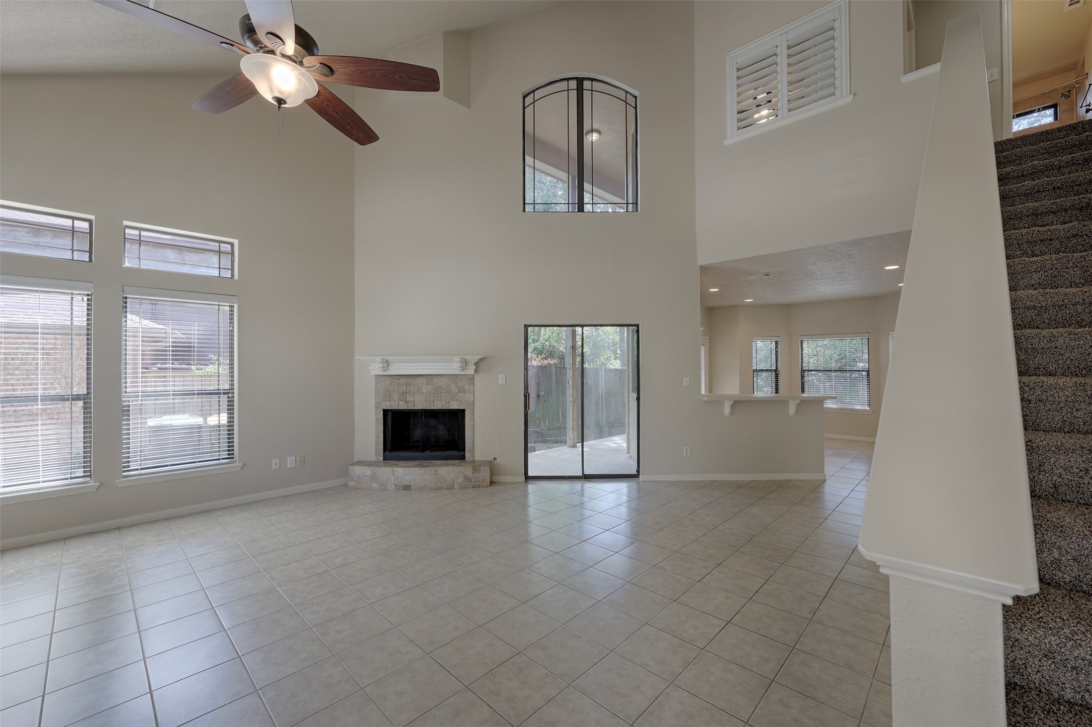 1909 Tickner Street, Conroe, TX 77301