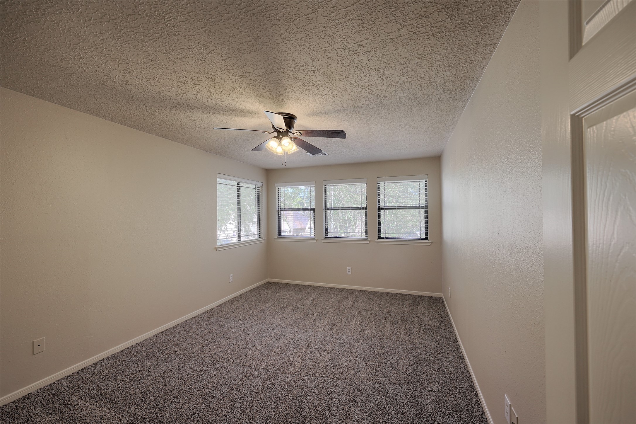 1909 Tickner Street, Conroe, TX 77301