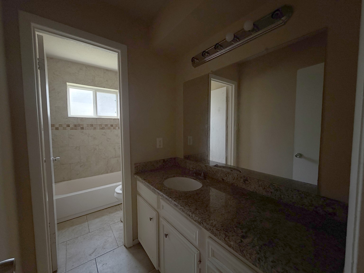 4614 27th Street, Dickinson, TX 77539