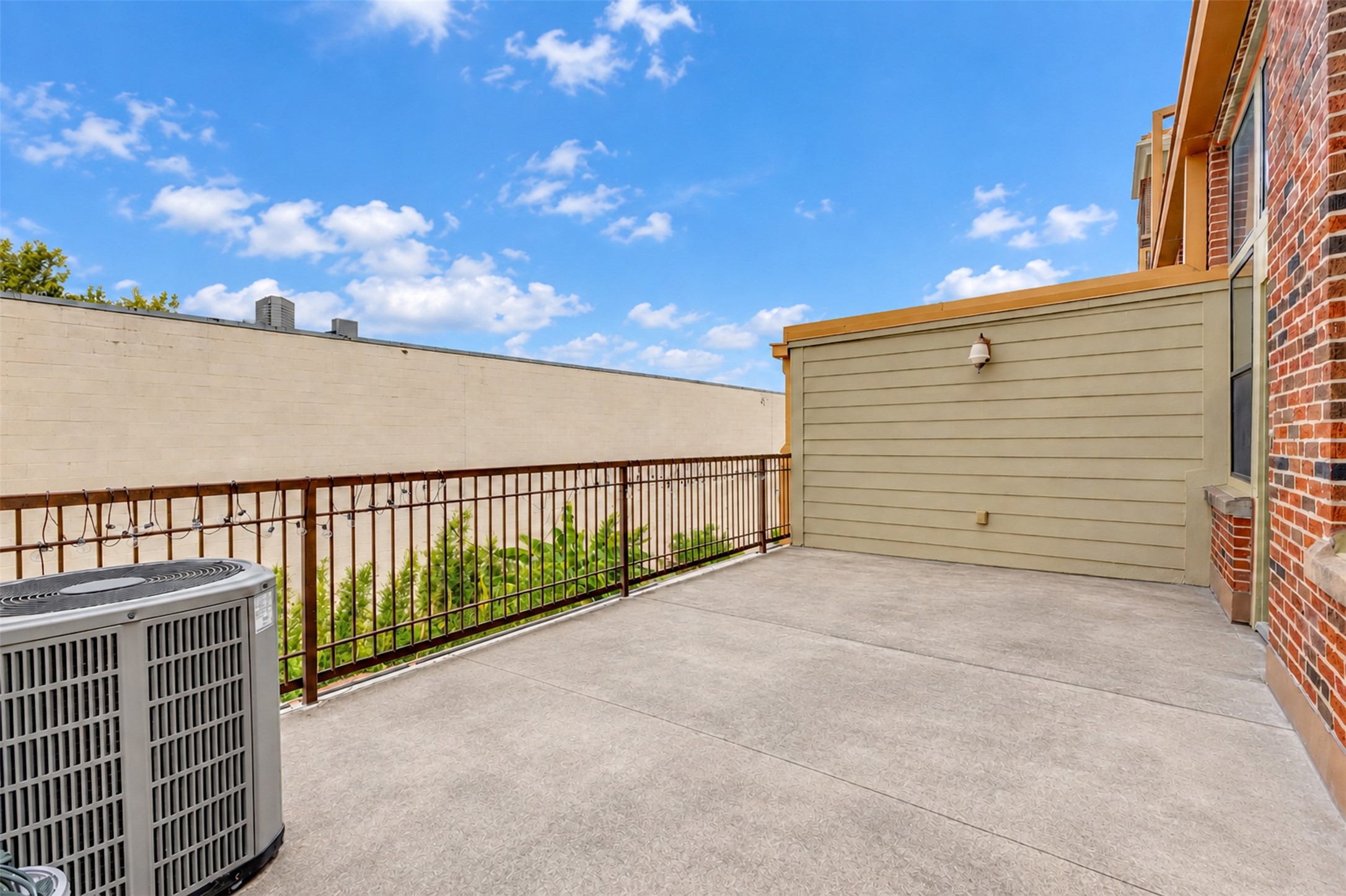 2323 Polk Street, #205, Houston, TX 77003
