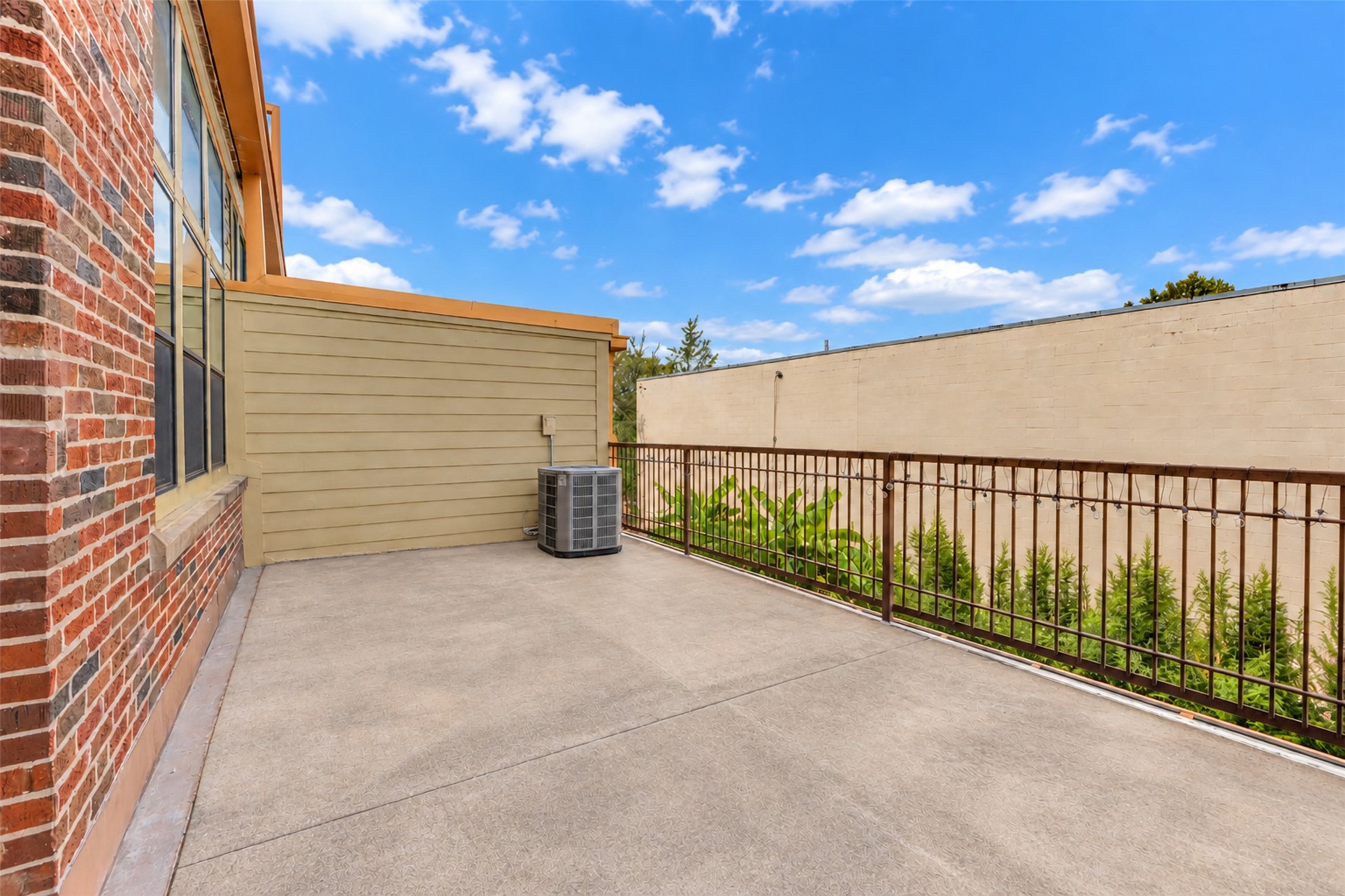 2323 Polk Street, #205, Houston, TX 77003