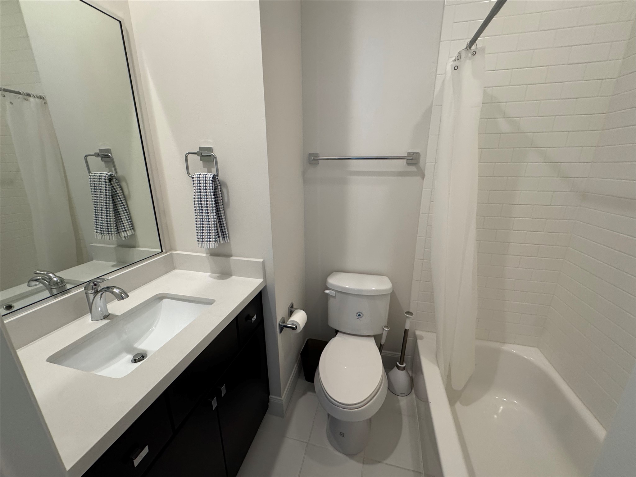 1st Floor Bathroom