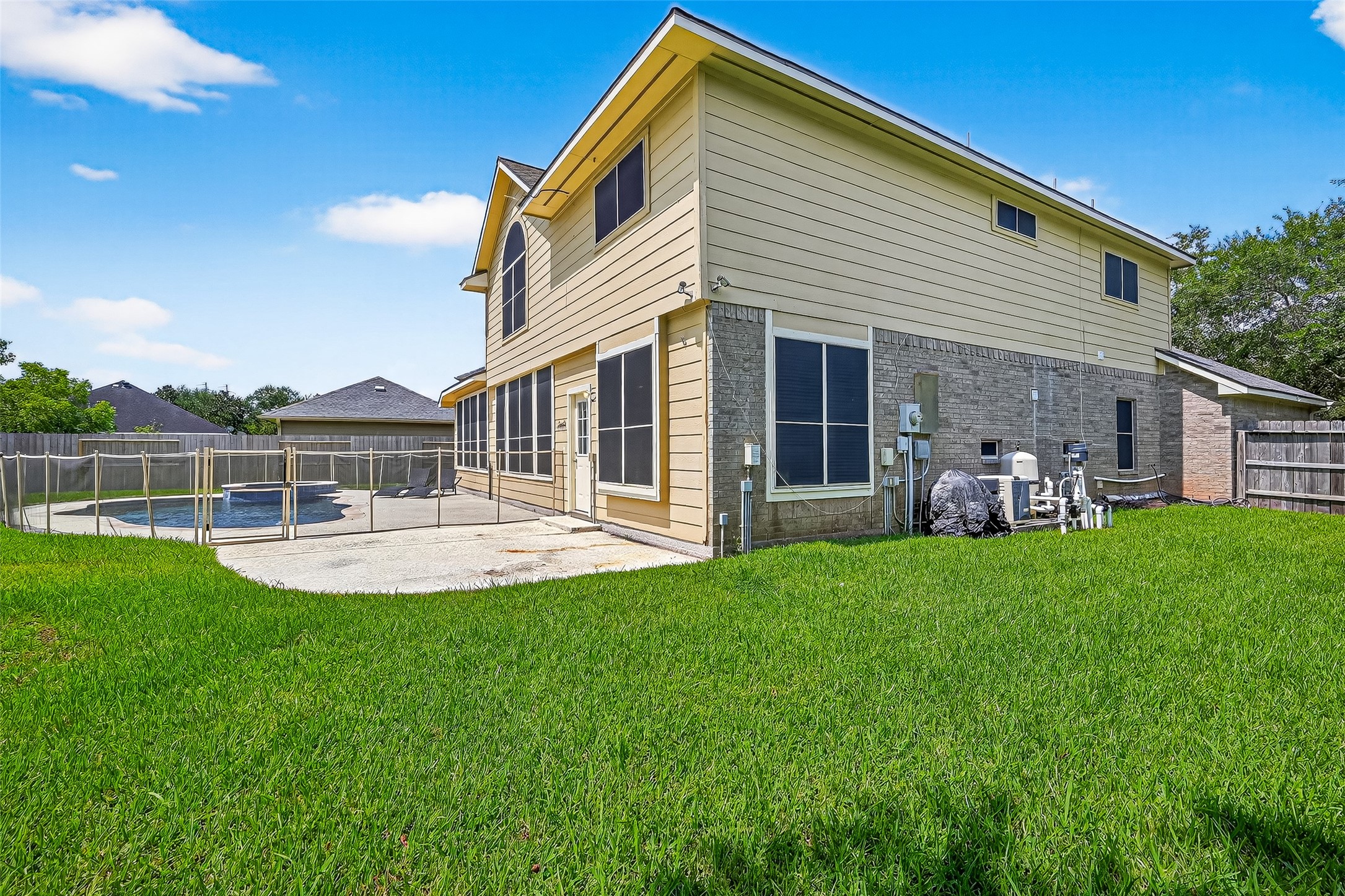 4722 Plato Park Drive, Sugar Land, TX 77479