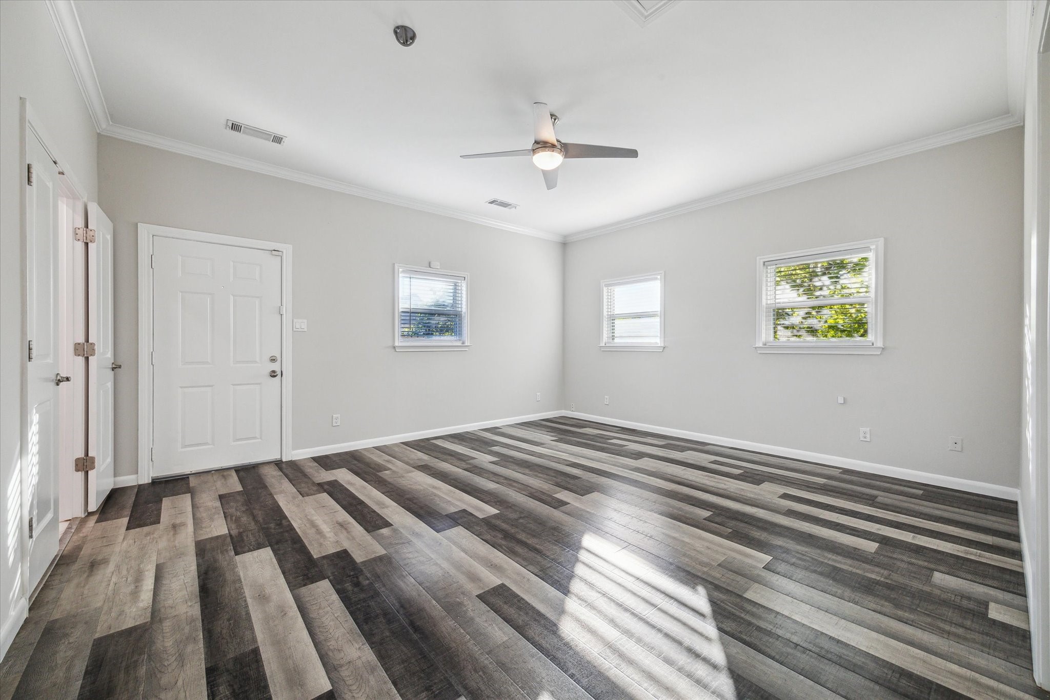 202 E 34th Street, Houston, TX 77018