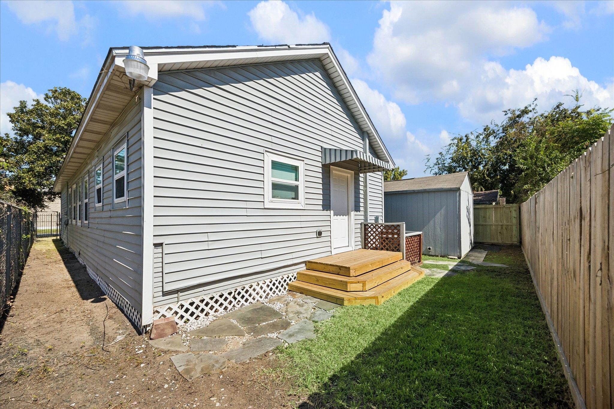 202 E 34th Street, Houston, TX 77018