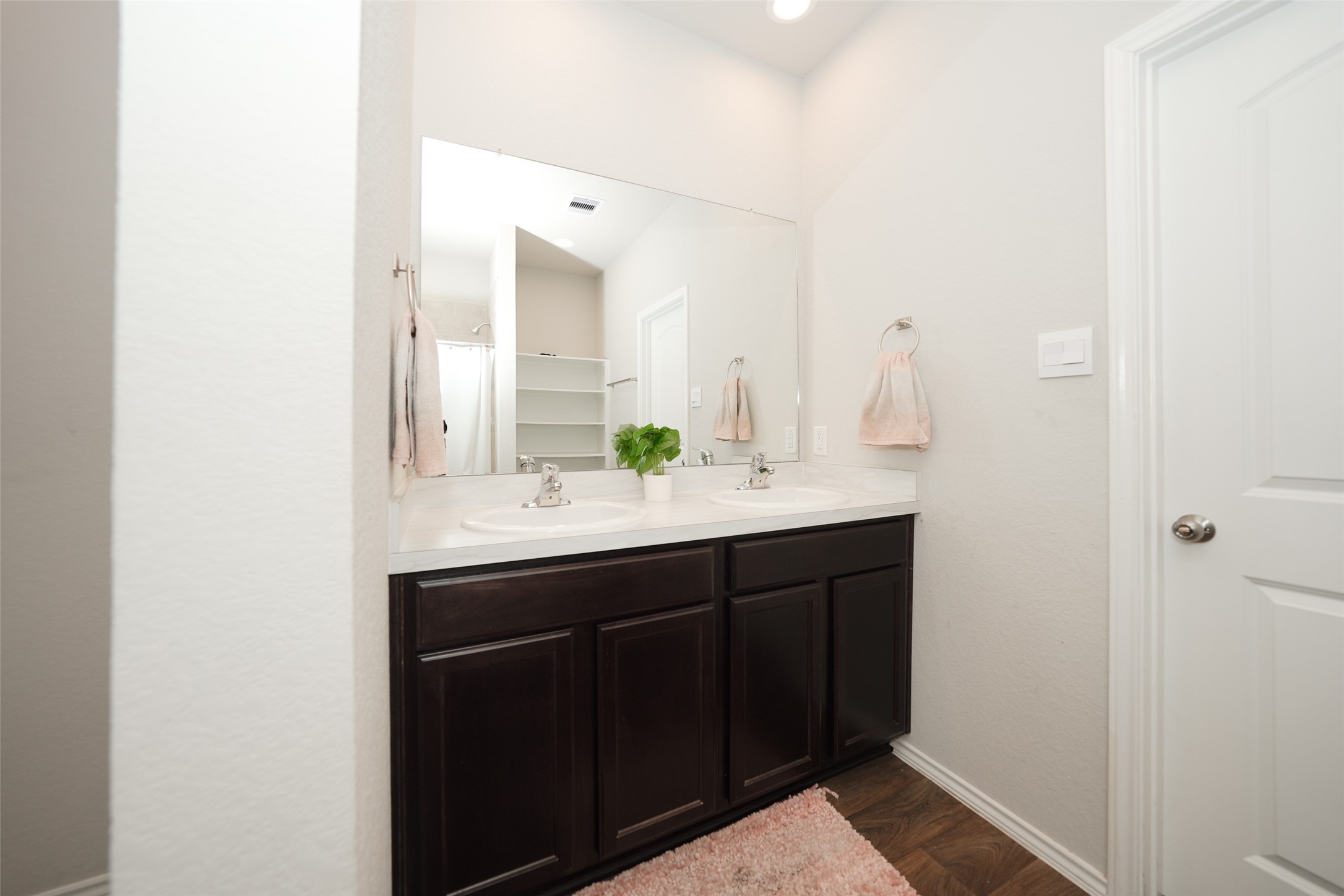 Great Shelving in Primary Bathroom
